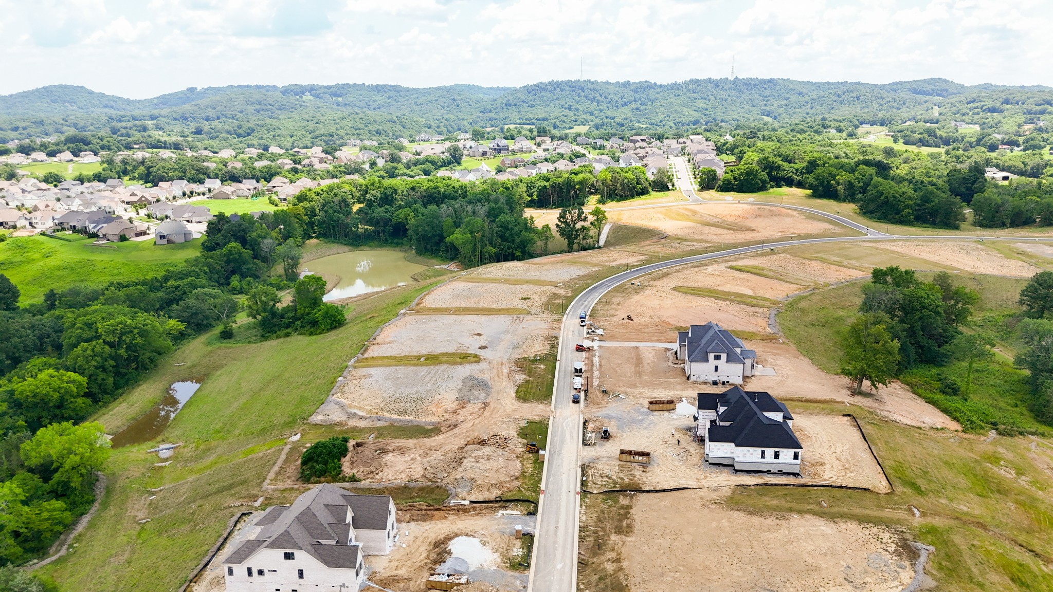 9902 Amarosa Court Property Photo 13