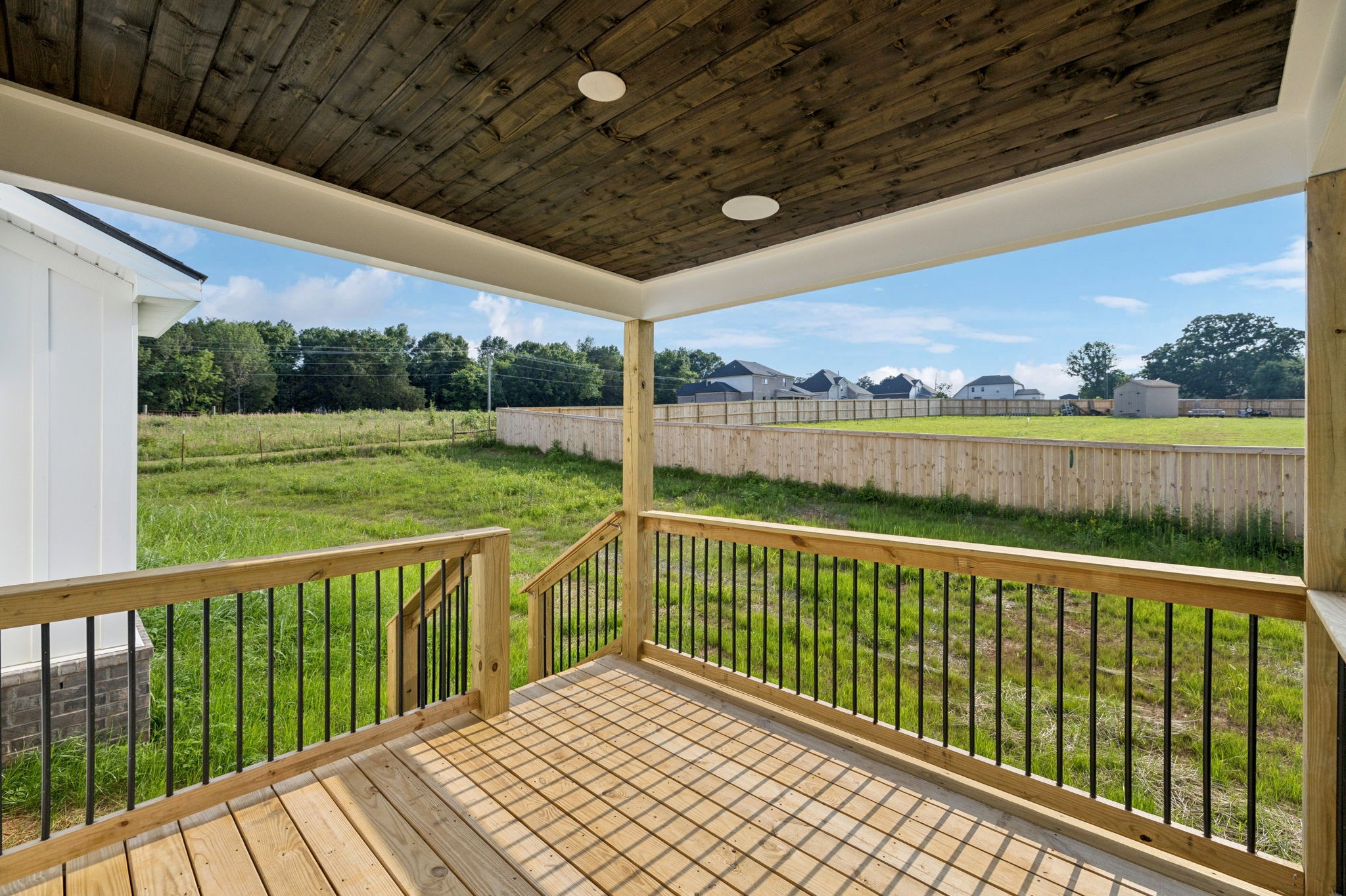 2115 Harkreader Rd Property Photo 44