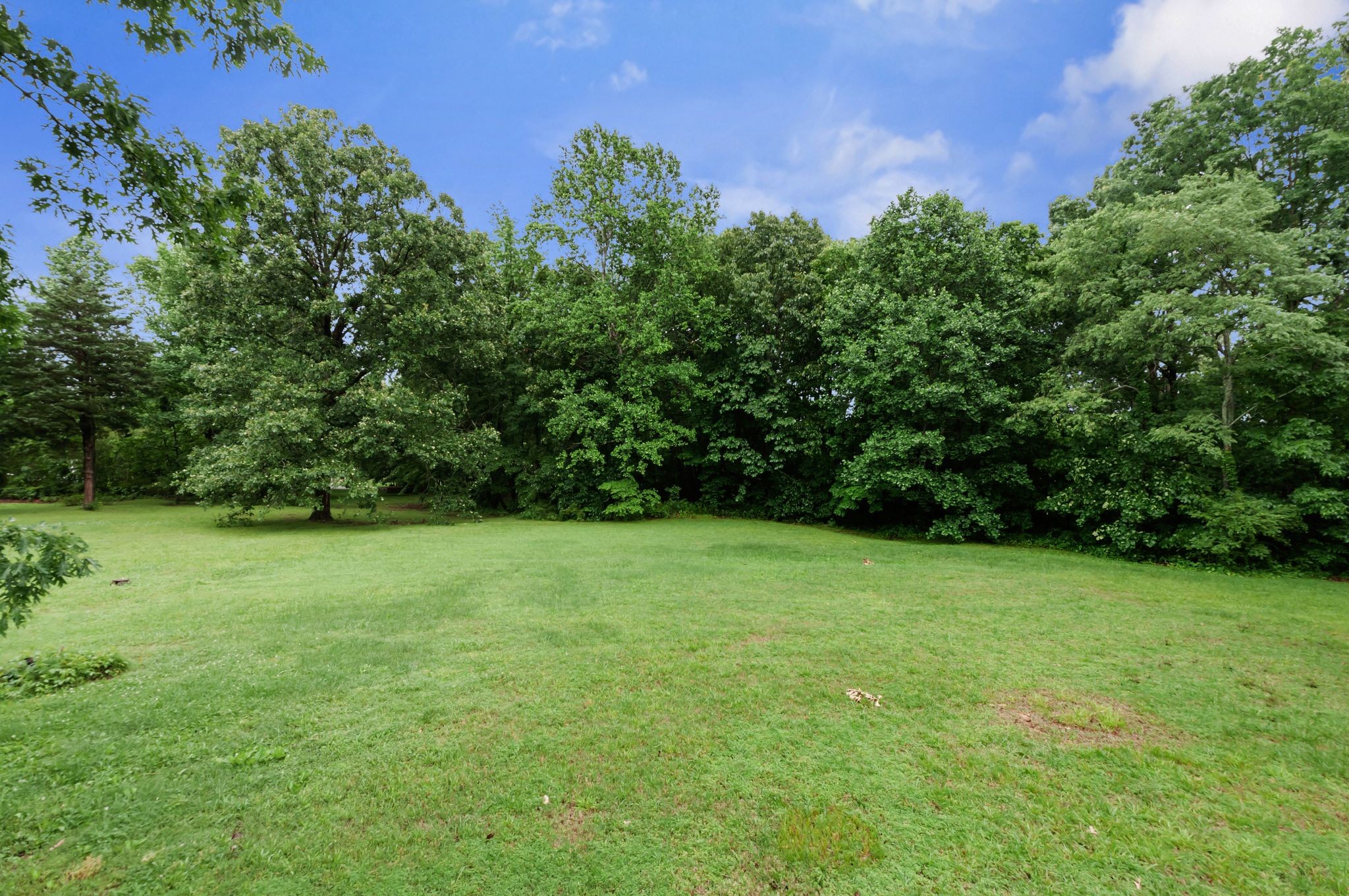 1010 Highway 96, N Property Photo 20
