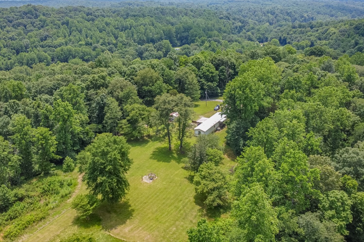 2332 Bear Creek Rd Property Photo 3
