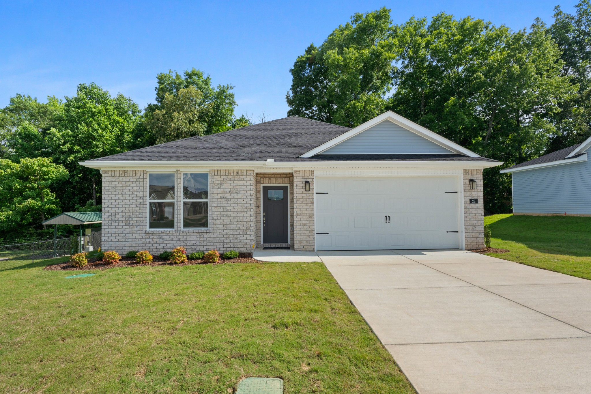 28 Aurora Cir Property Photo 1
