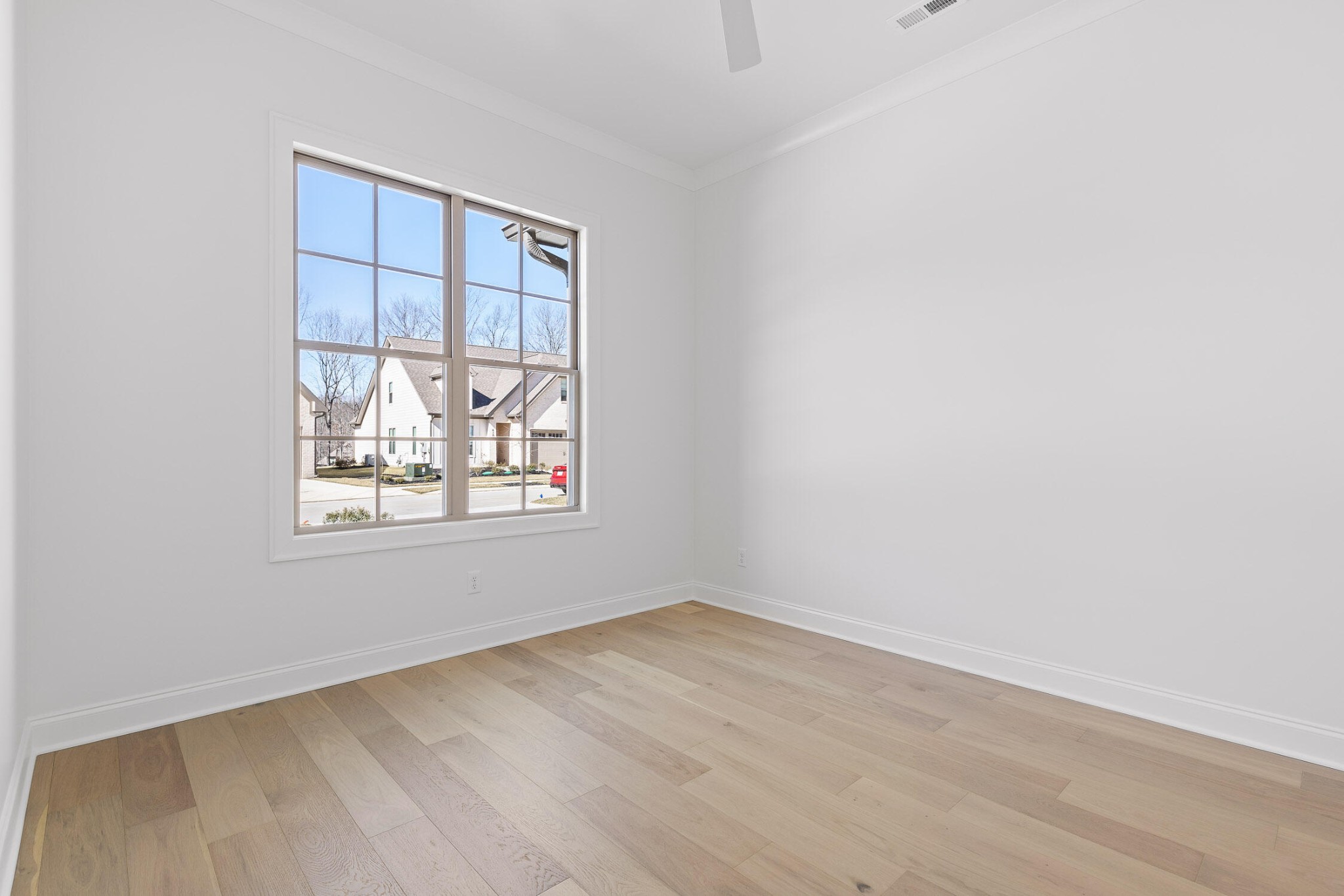4712 Dempsey Way Property Photo 6