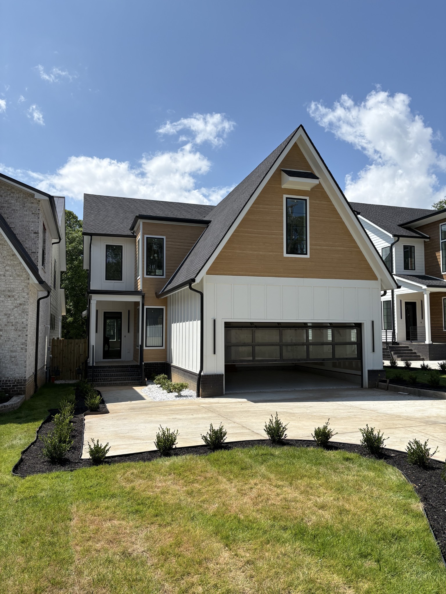 6398 Highway 100 Property Photo 1