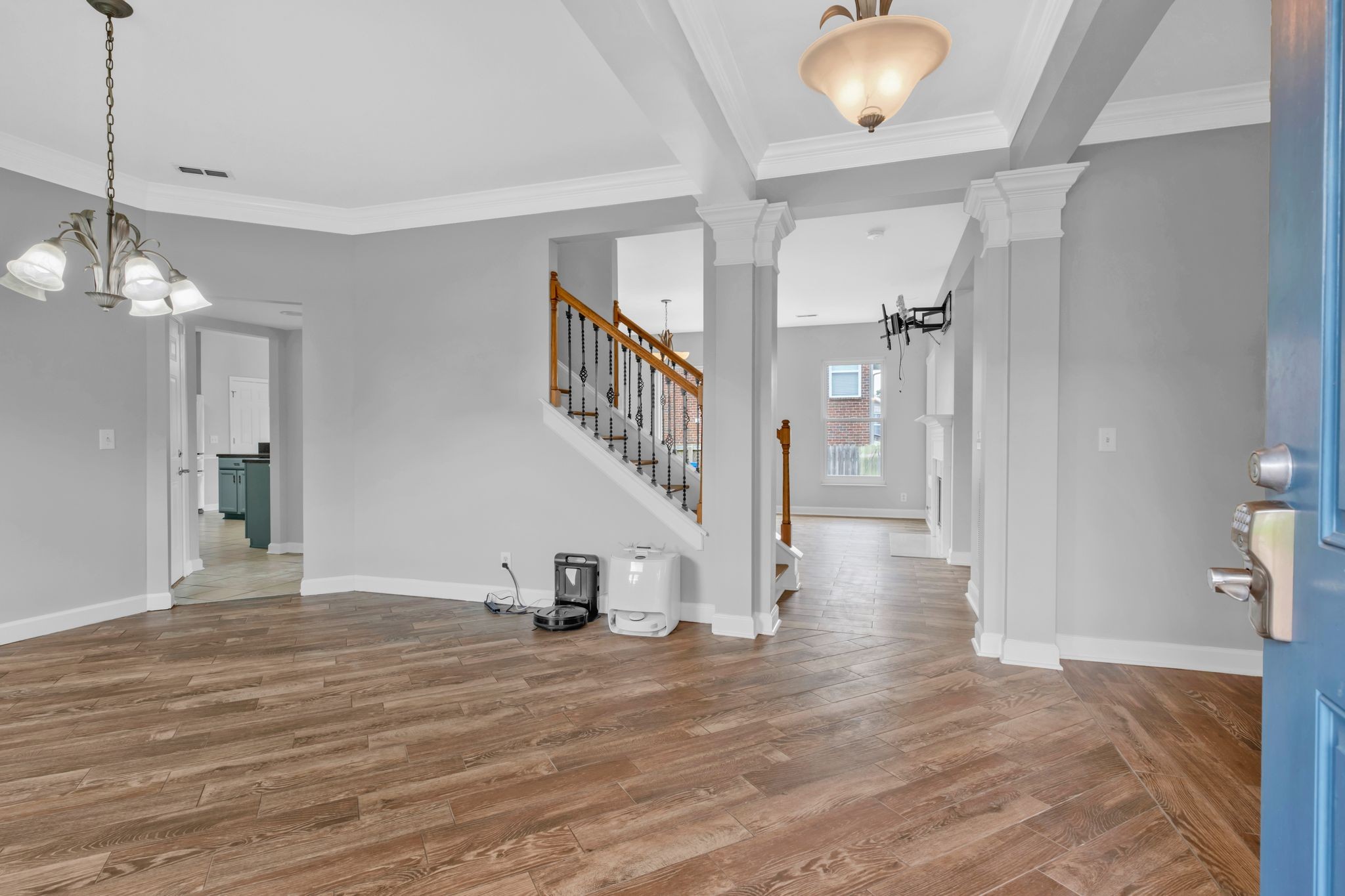 5000 Loch Lorne Ct Property Photo 6