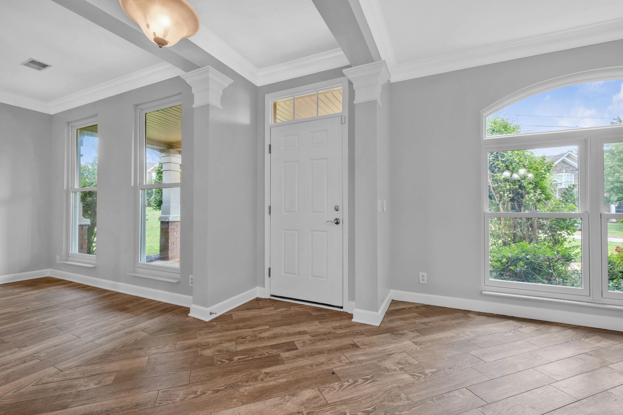 5000 Loch Lorne Ct Property Photo 7