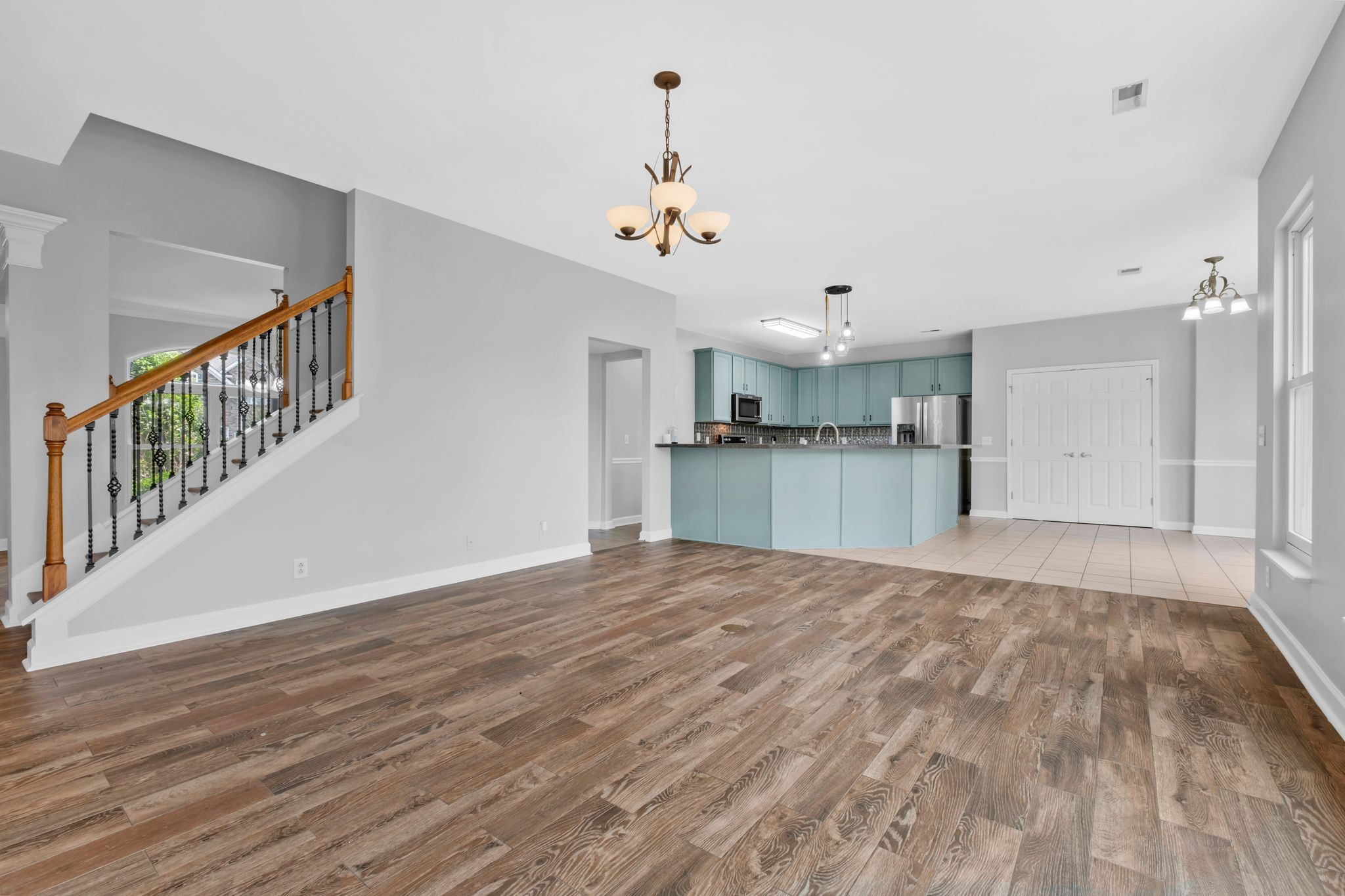 5000 Loch Lorne Ct Property Photo 15