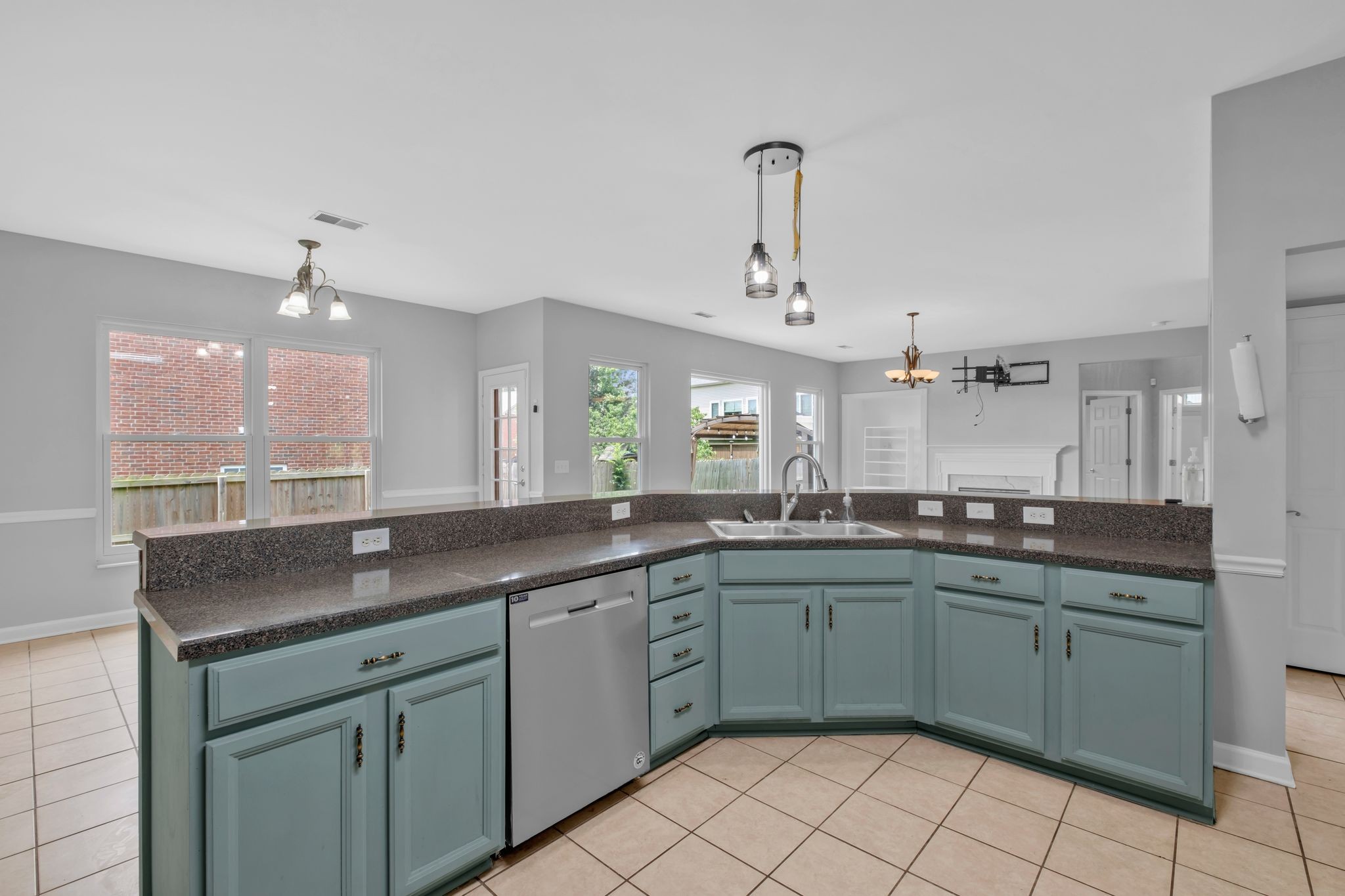 5000 Loch Lorne Ct Property Photo 19