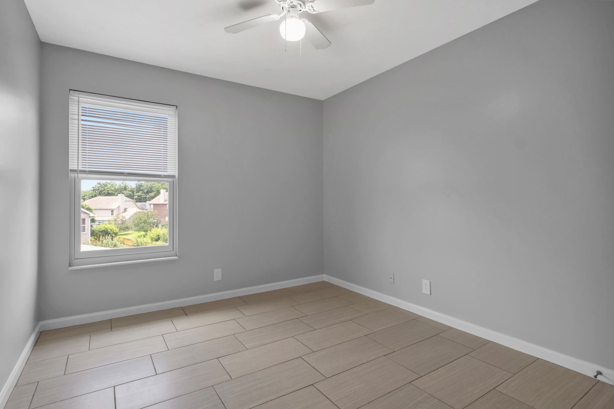 5000 Loch Lorne Ct Property Photo 38