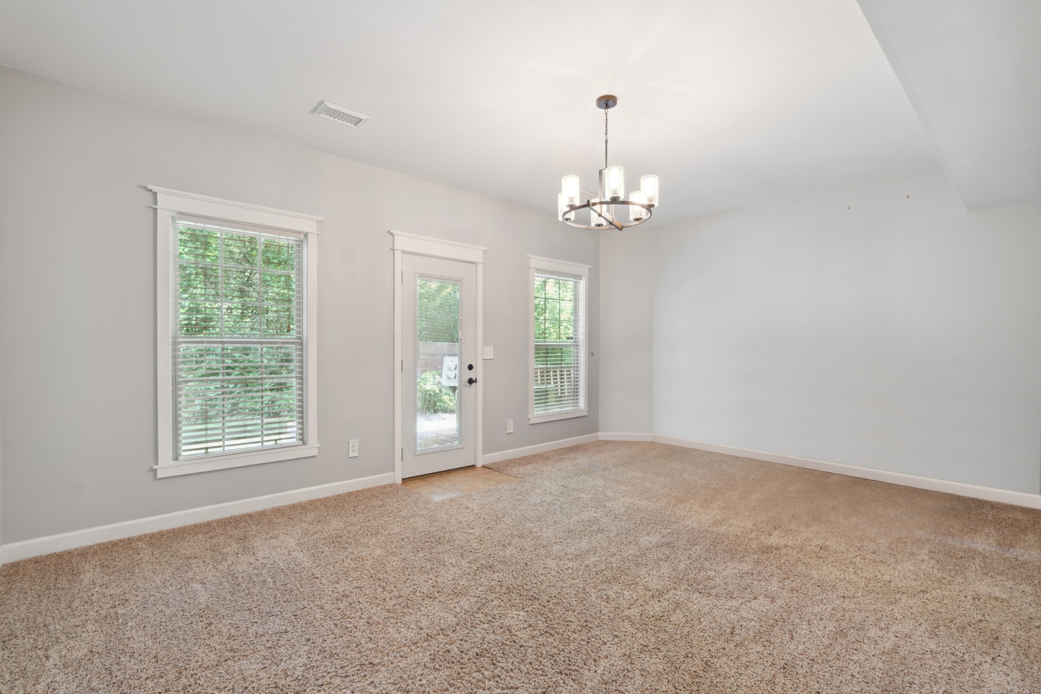 127 Carriage Ct Property Photo 34