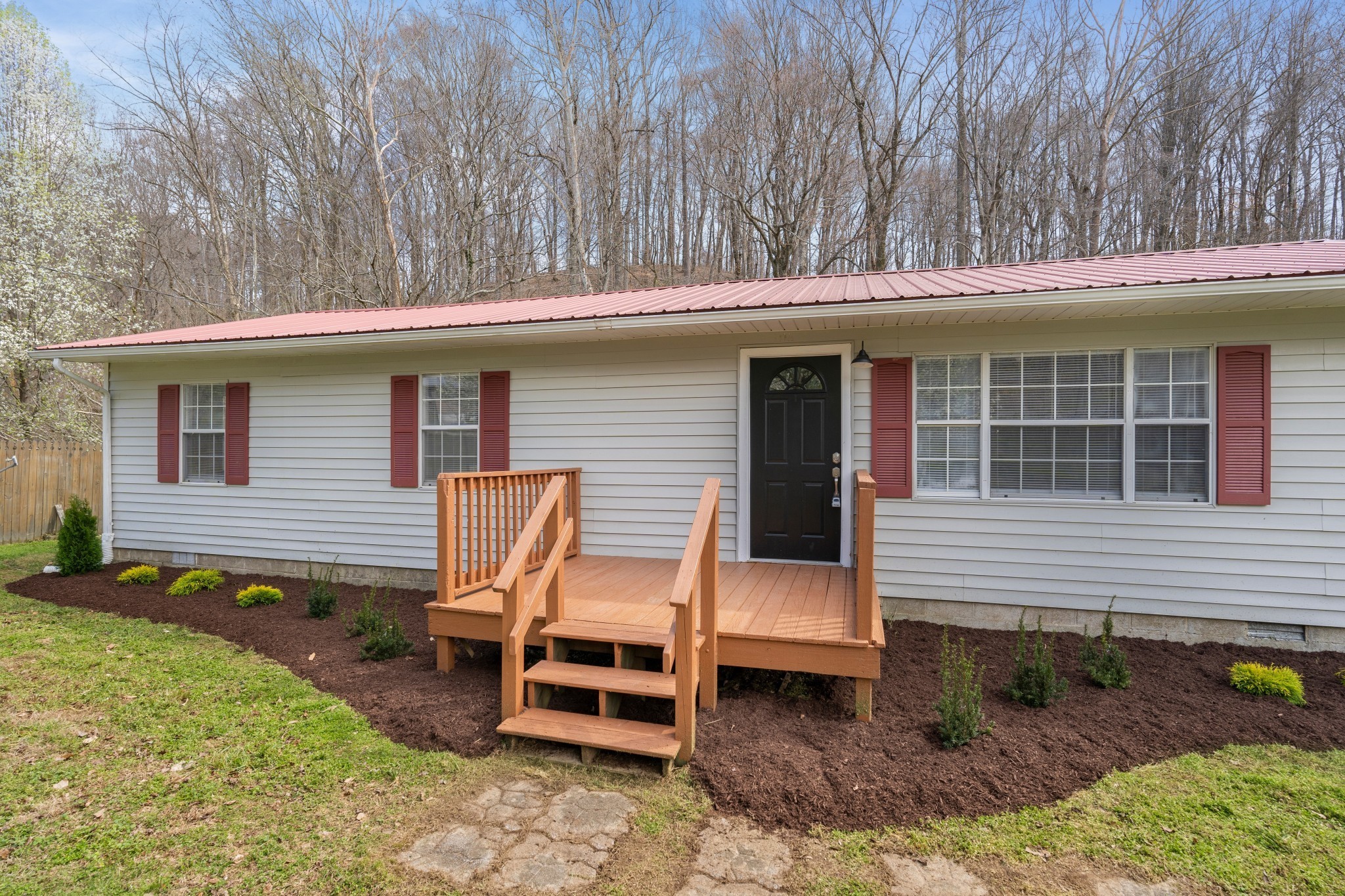 1120 Union Rd Property Photo 3