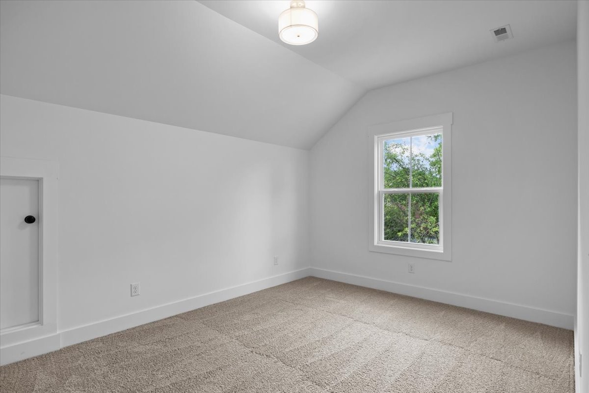 115 North St Property Photo 37