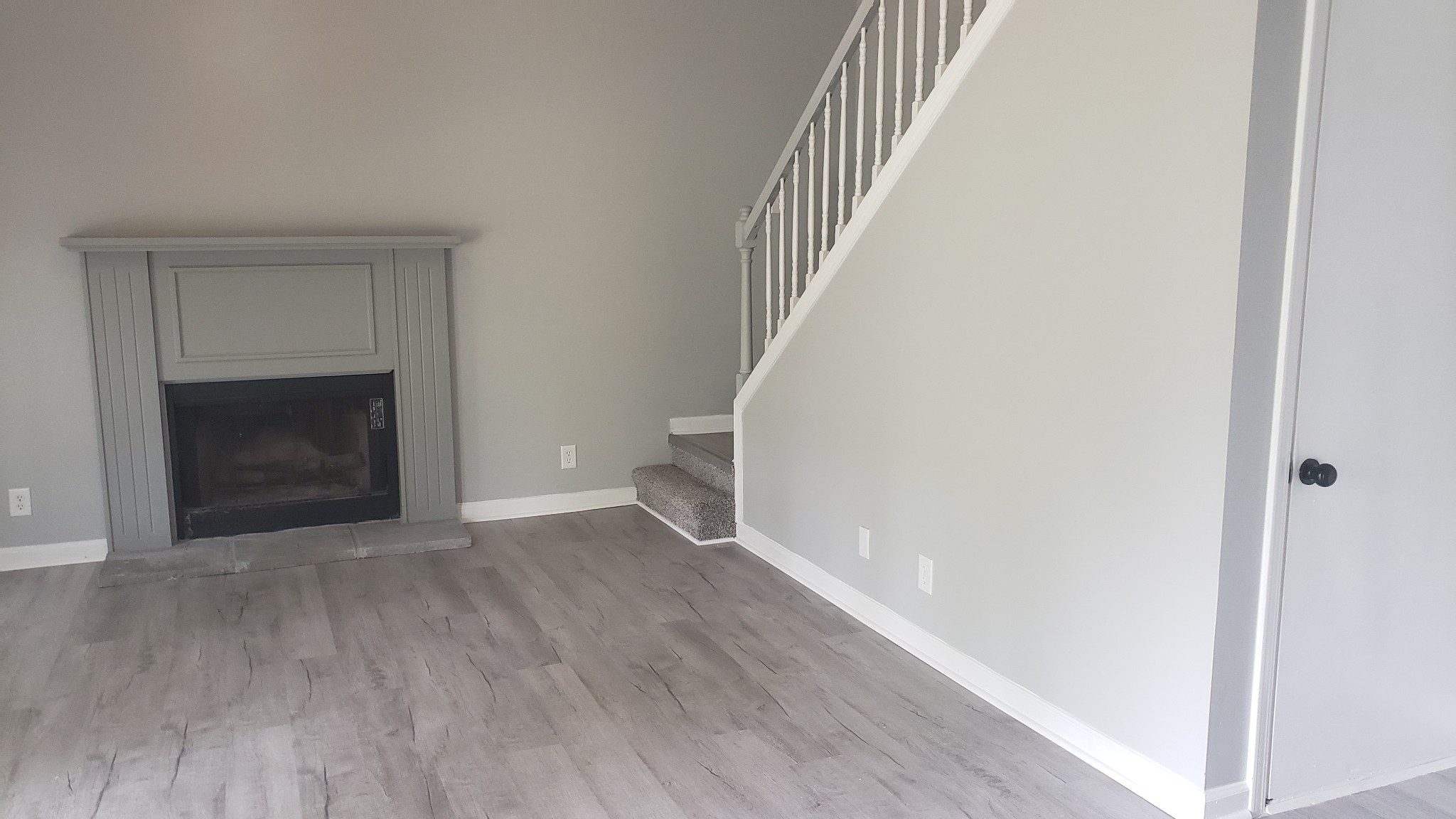 570 Barney Ln Property Photo 6