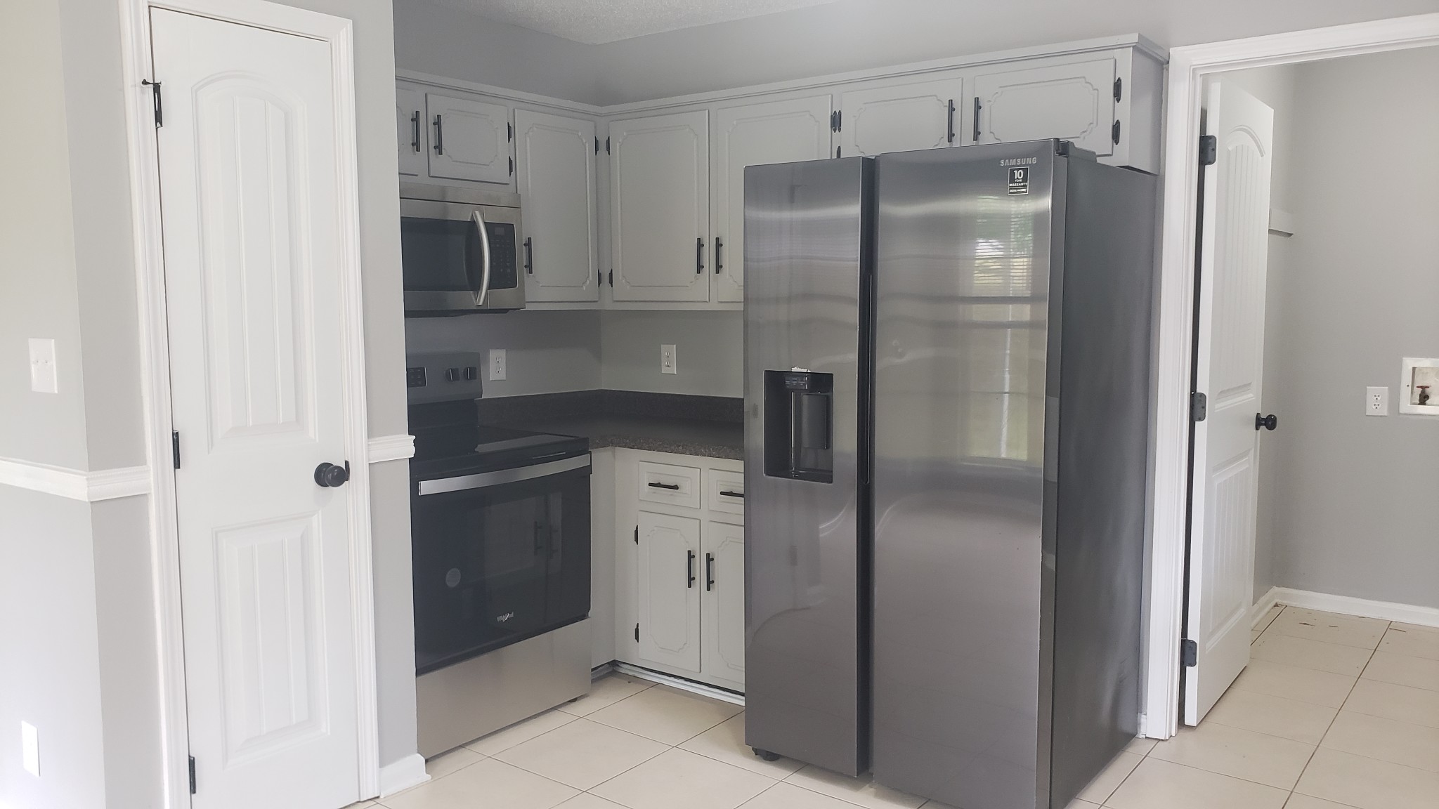 570 Barney Ln Property Photo 10