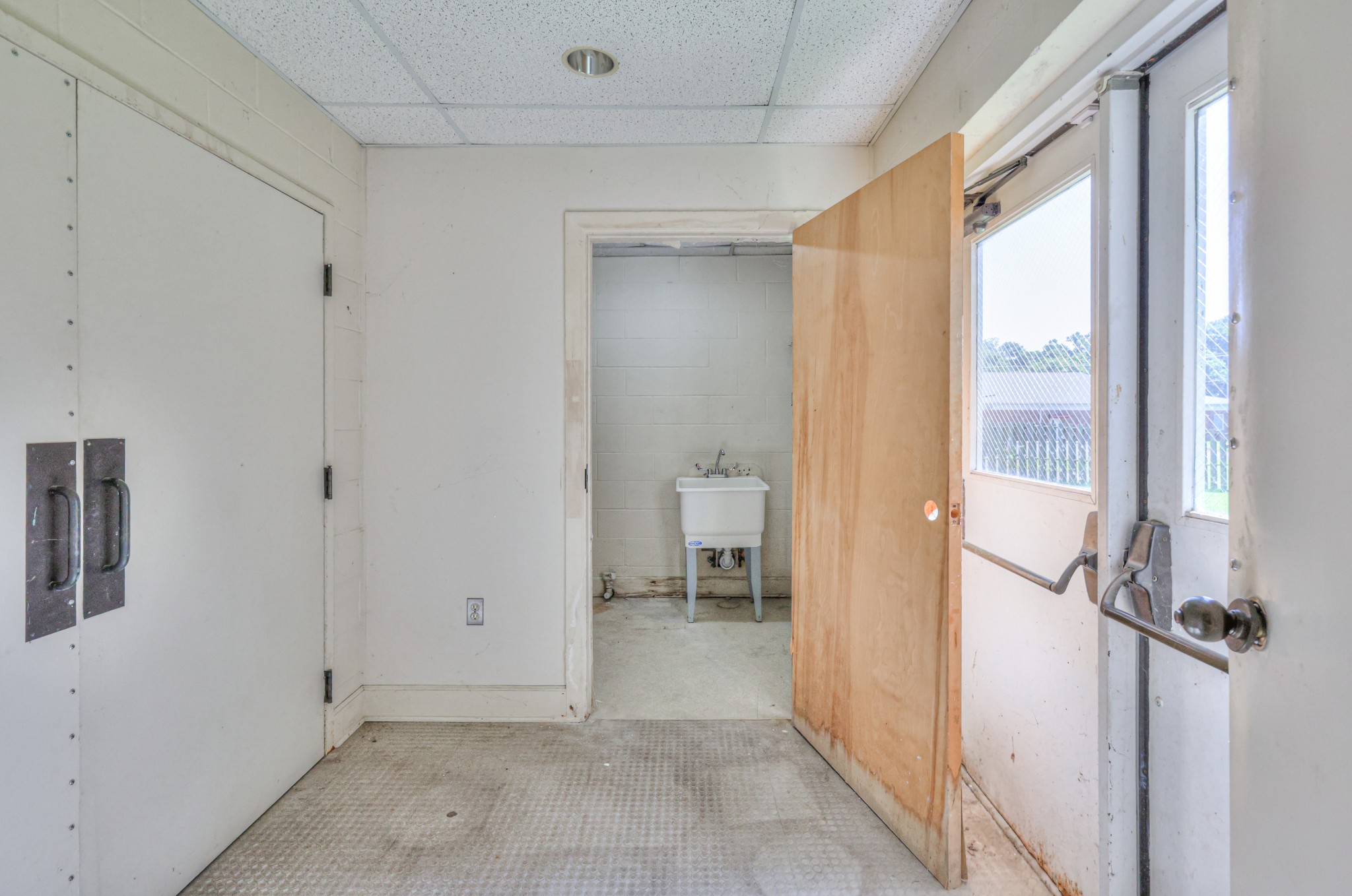 228 S Military Ave Property Photo 40