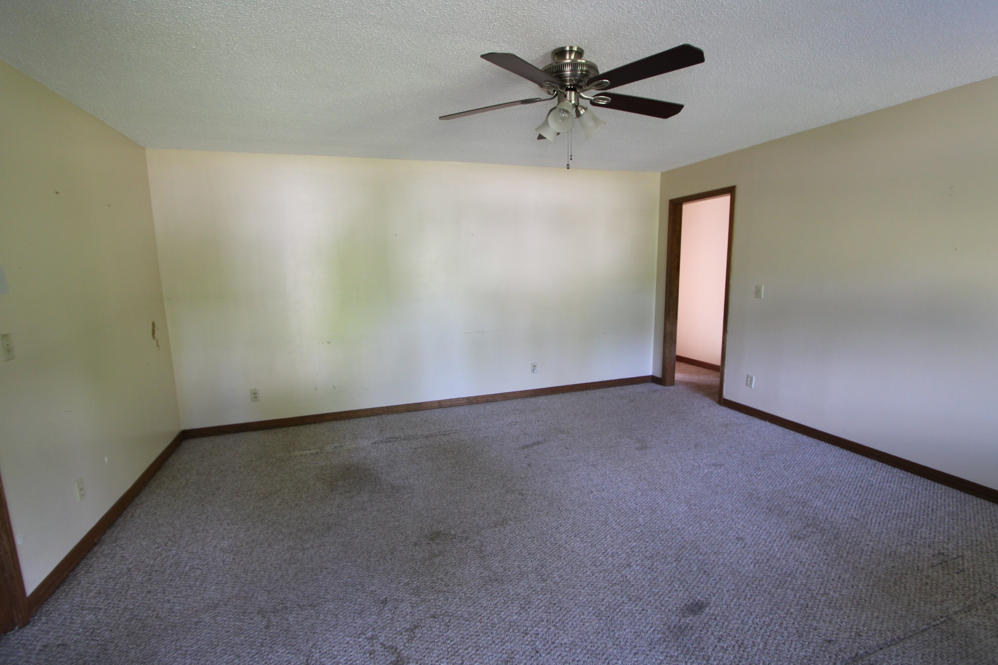 680 Oak Grove Rd Property Photo 6