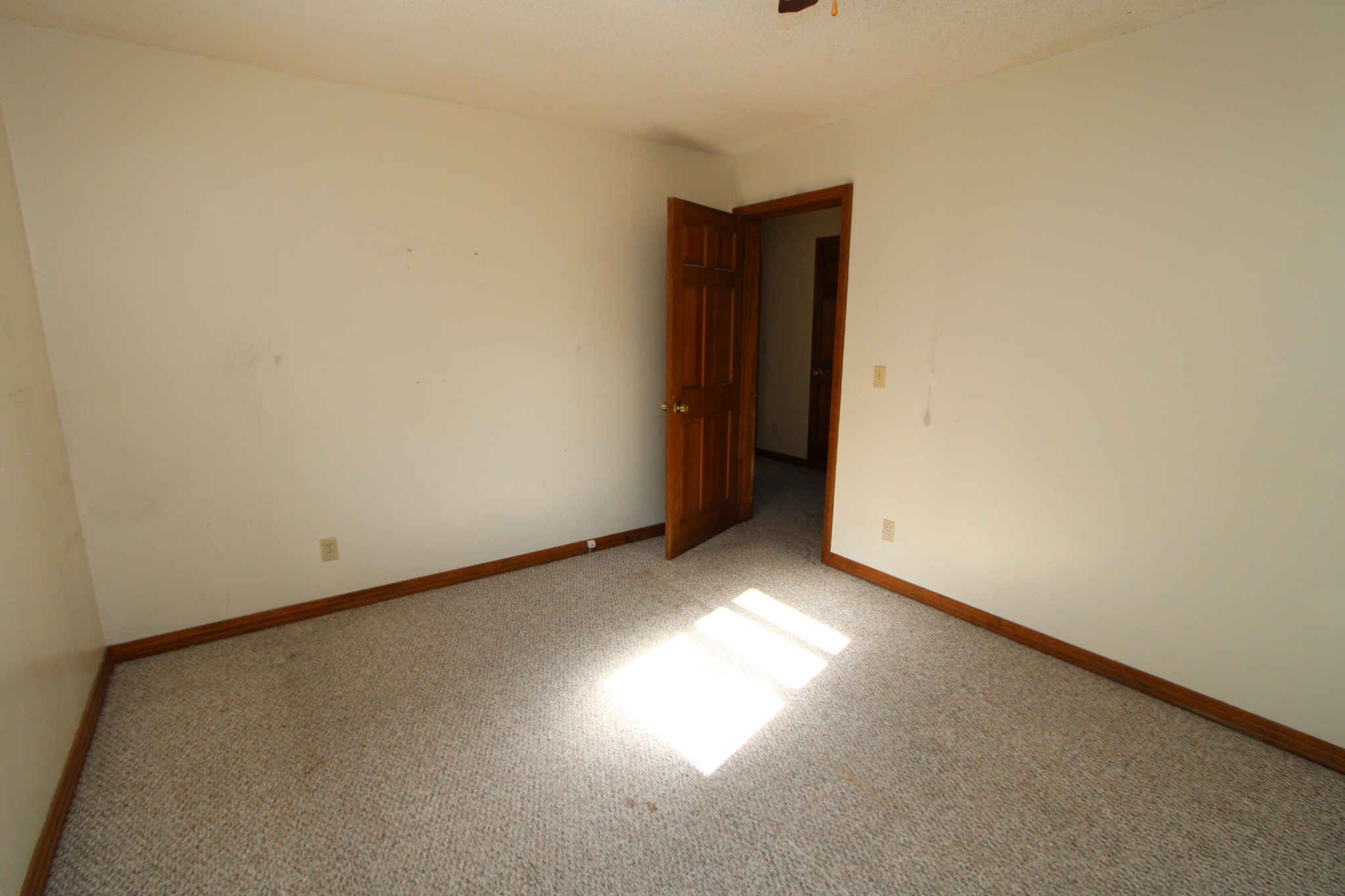 680 Oak Grove Rd Property Photo 10