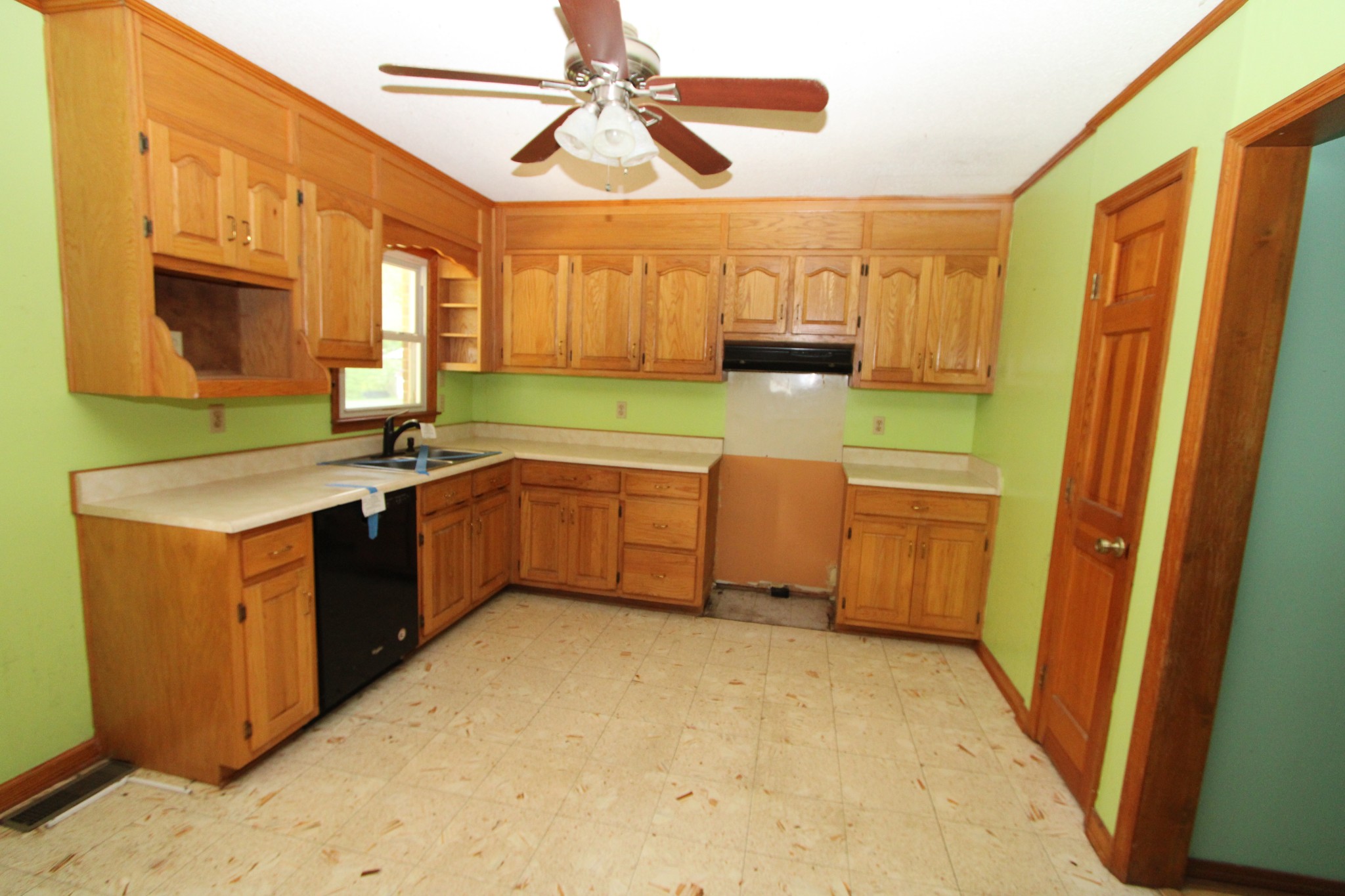 680 Oak Grove Rd Property Photo 23