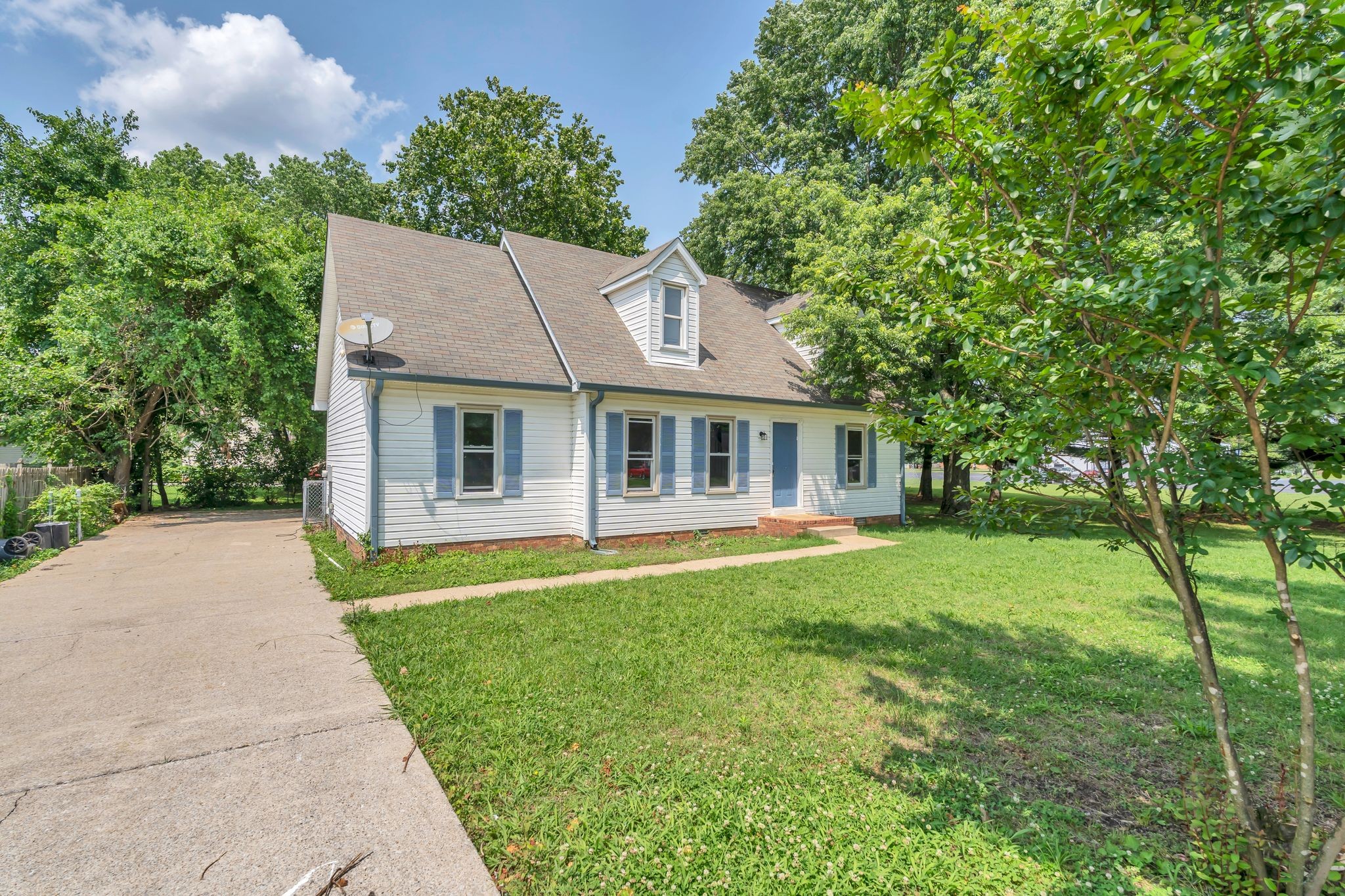 1222 Myers Dr Property Photo 4