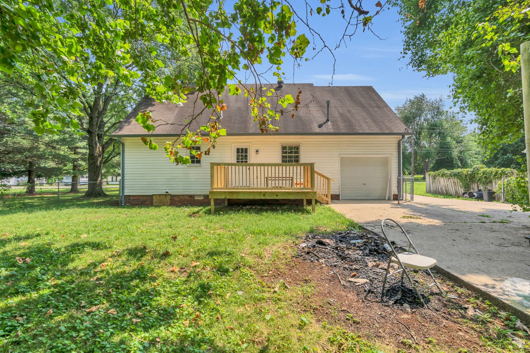 1222 Myers Dr Property Photo 22