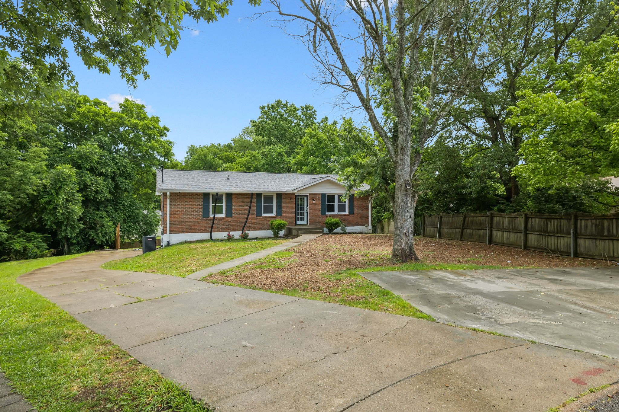 102 Evergreen Ct Property Photo 30