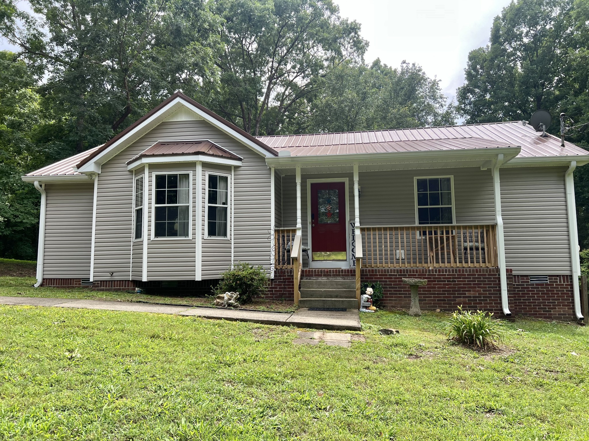1145 Blake Rd Property Photo 2