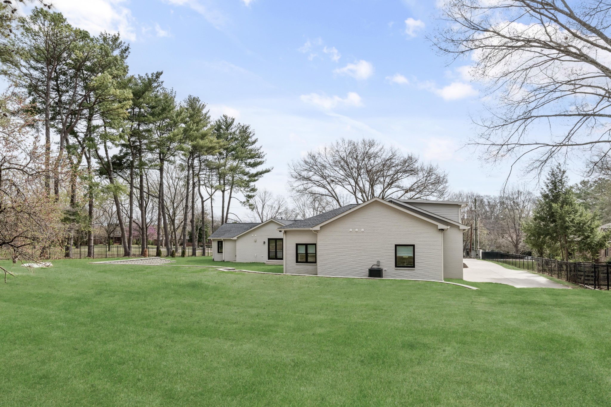 5669 Cloverland Dr Property Photo 58