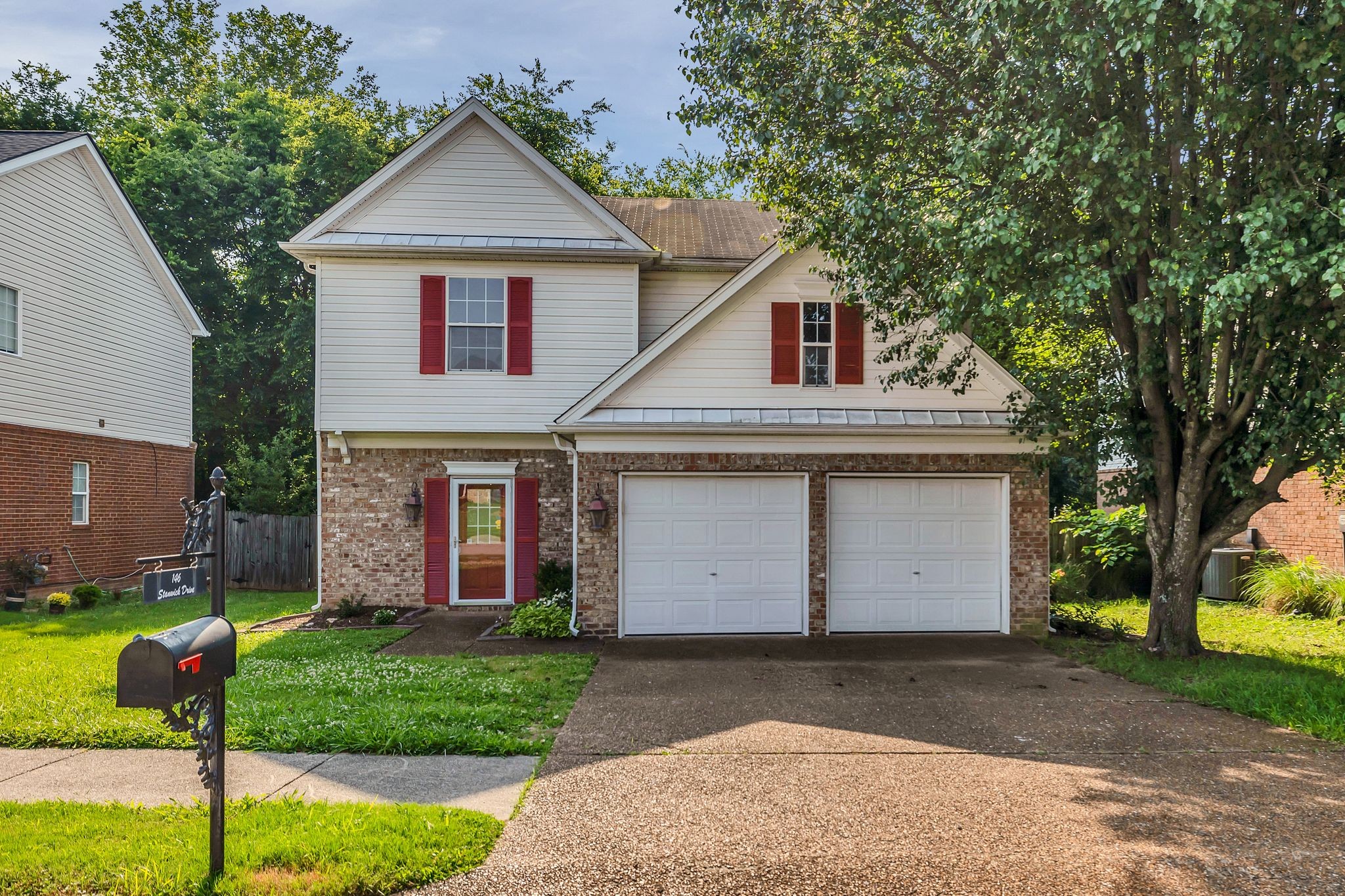 146 Stanwick Dr Property Photo 1