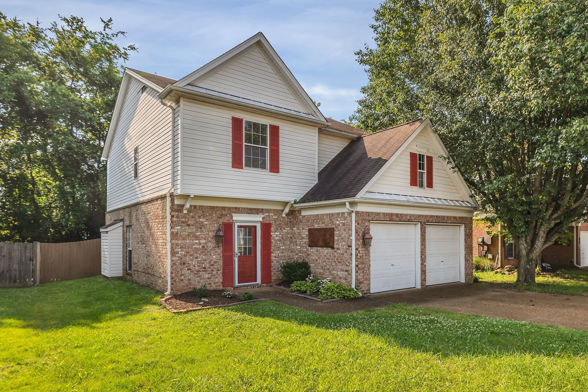 146 Stanwick Dr Property Photo 3