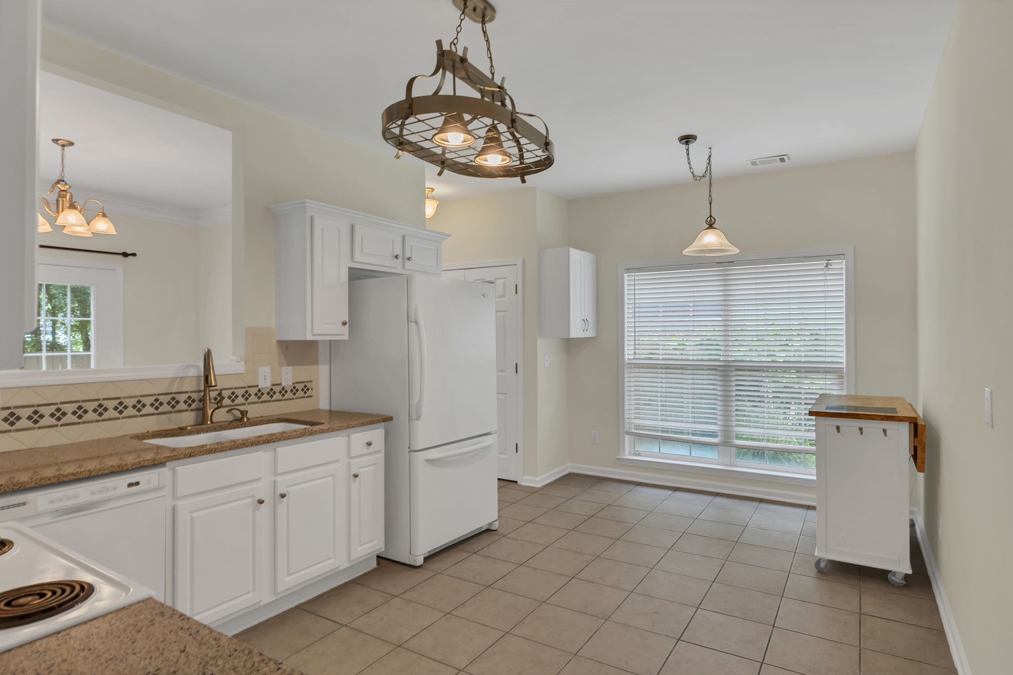 146 Stanwick Dr Property Photo 12