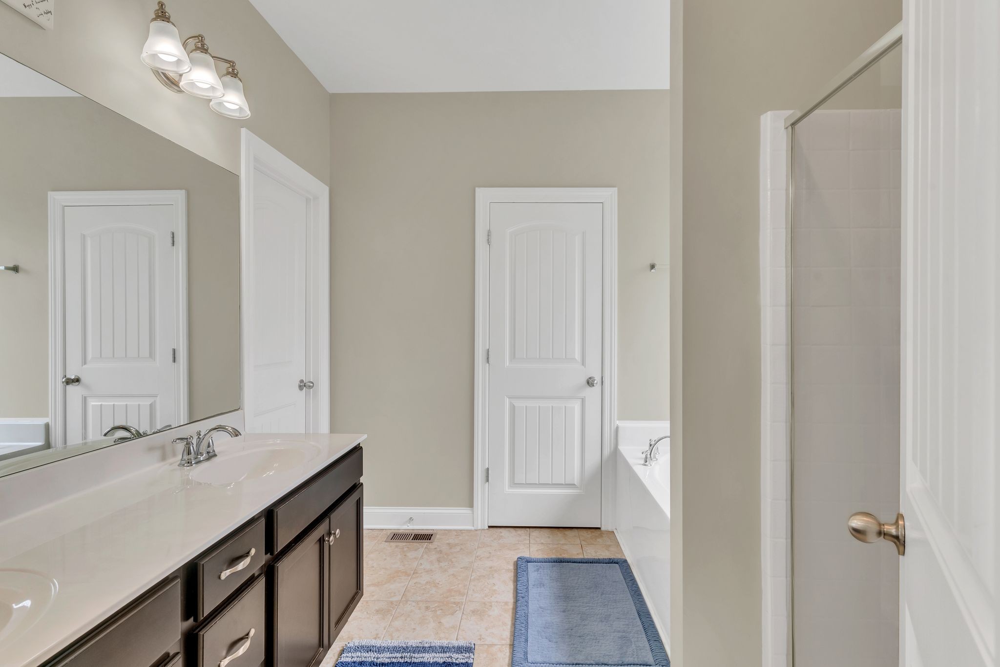 1617 Southhampton Way Property Photo 15