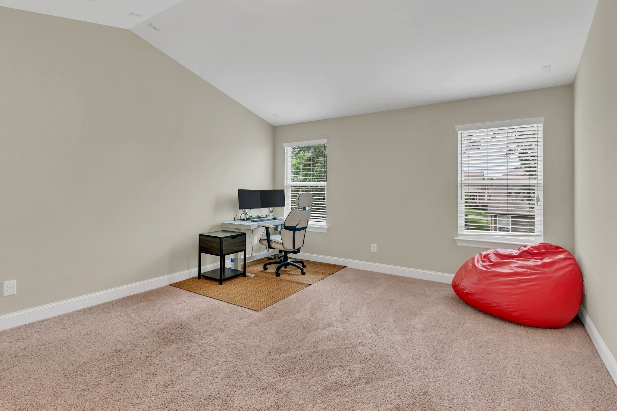 1617 Southhampton Way Property Photo 25