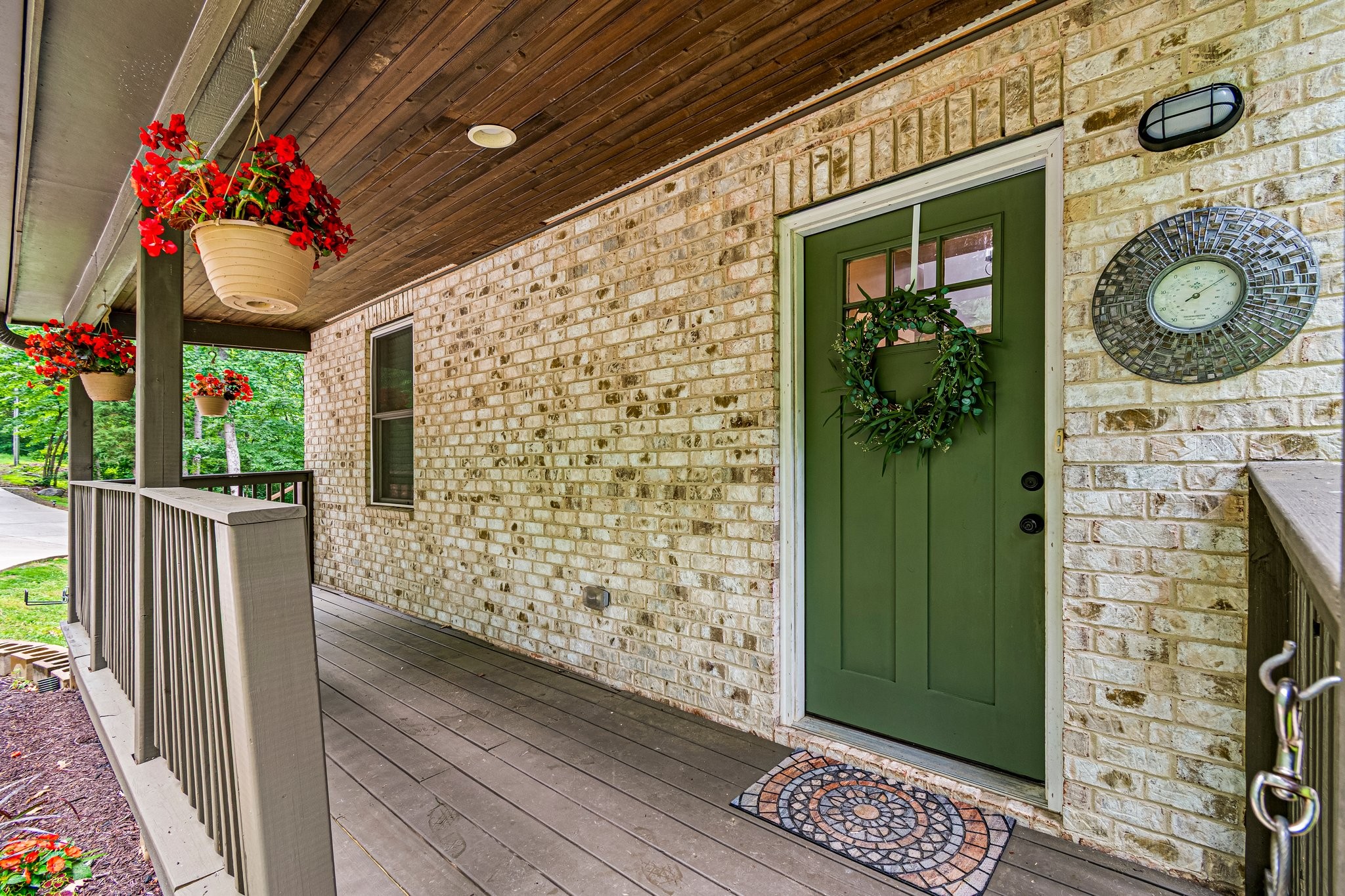 4545 Sears Rd Property Photo 6