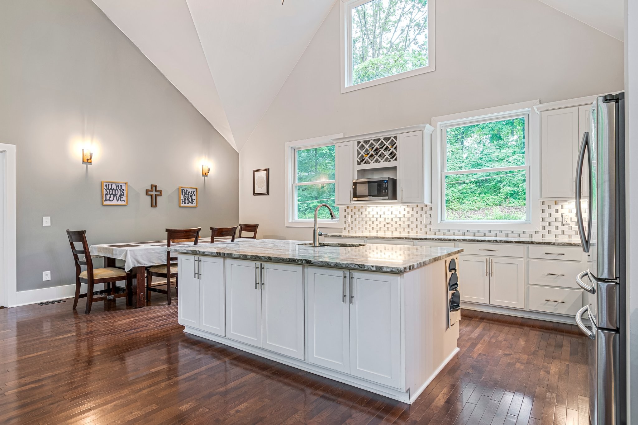 4545 Sears Rd Property Photo 15
