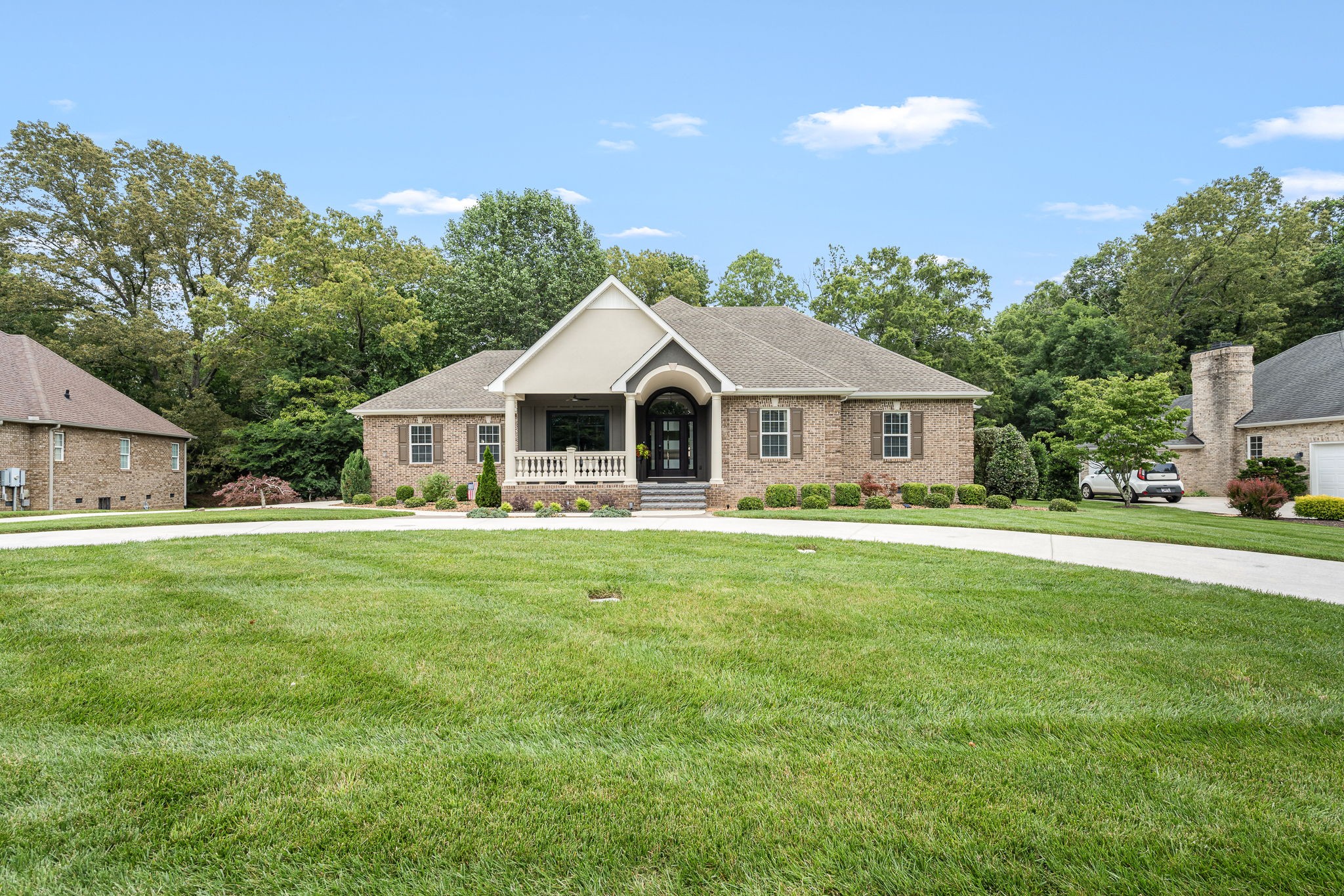 413 Albemarle Dr Property Photo 11