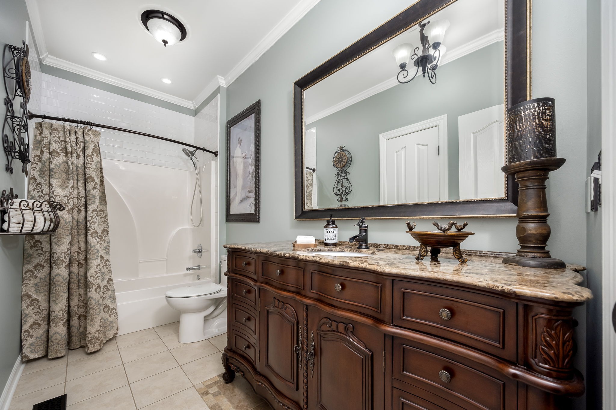 413 Albemarle Dr Property Photo 41