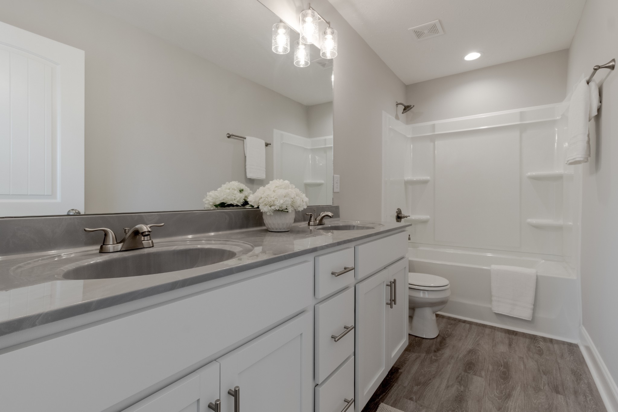 1000 Henry Place Blvd Property Photo 17