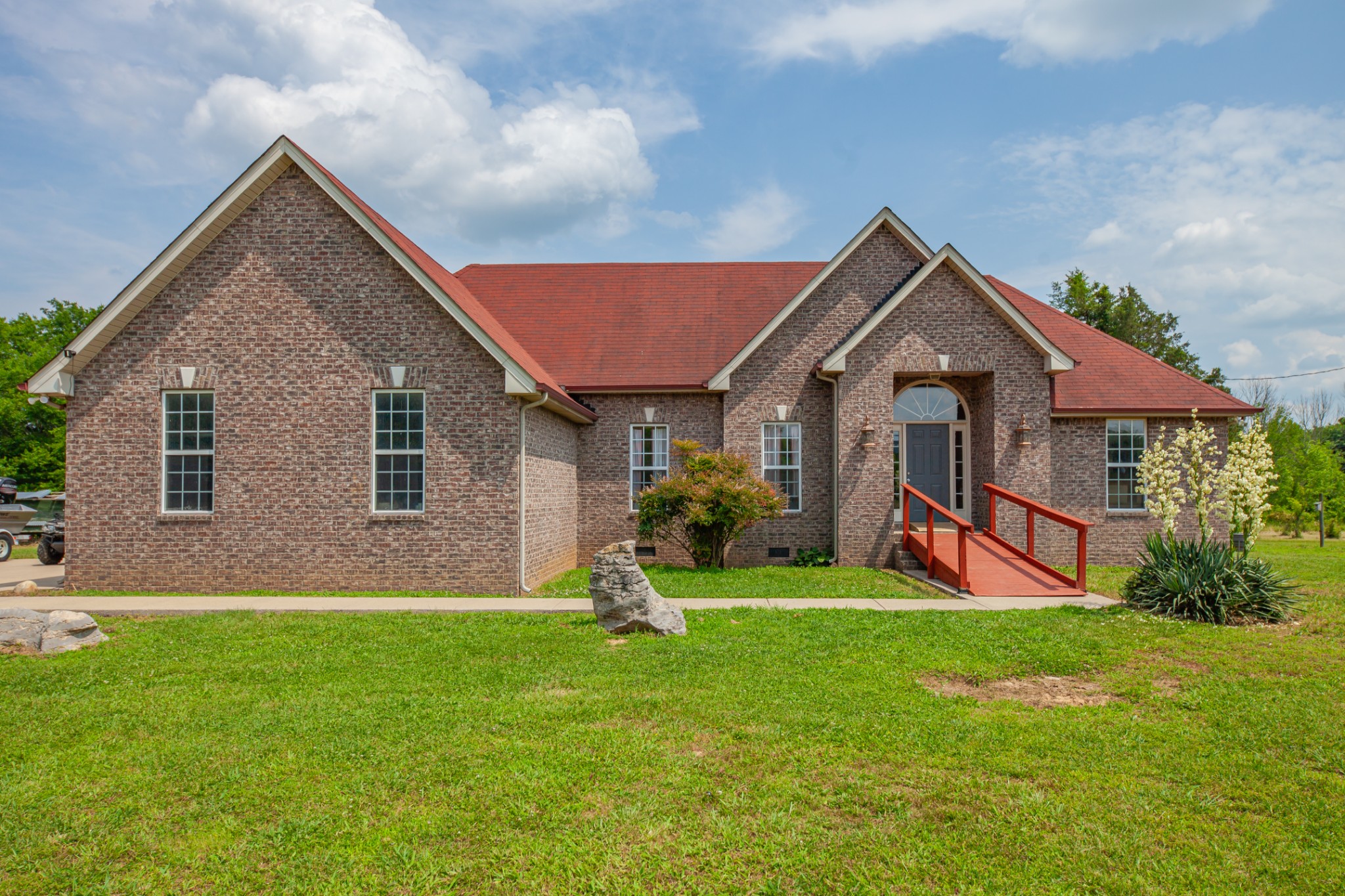 8701 Panther Creek Rd Property Photo 1