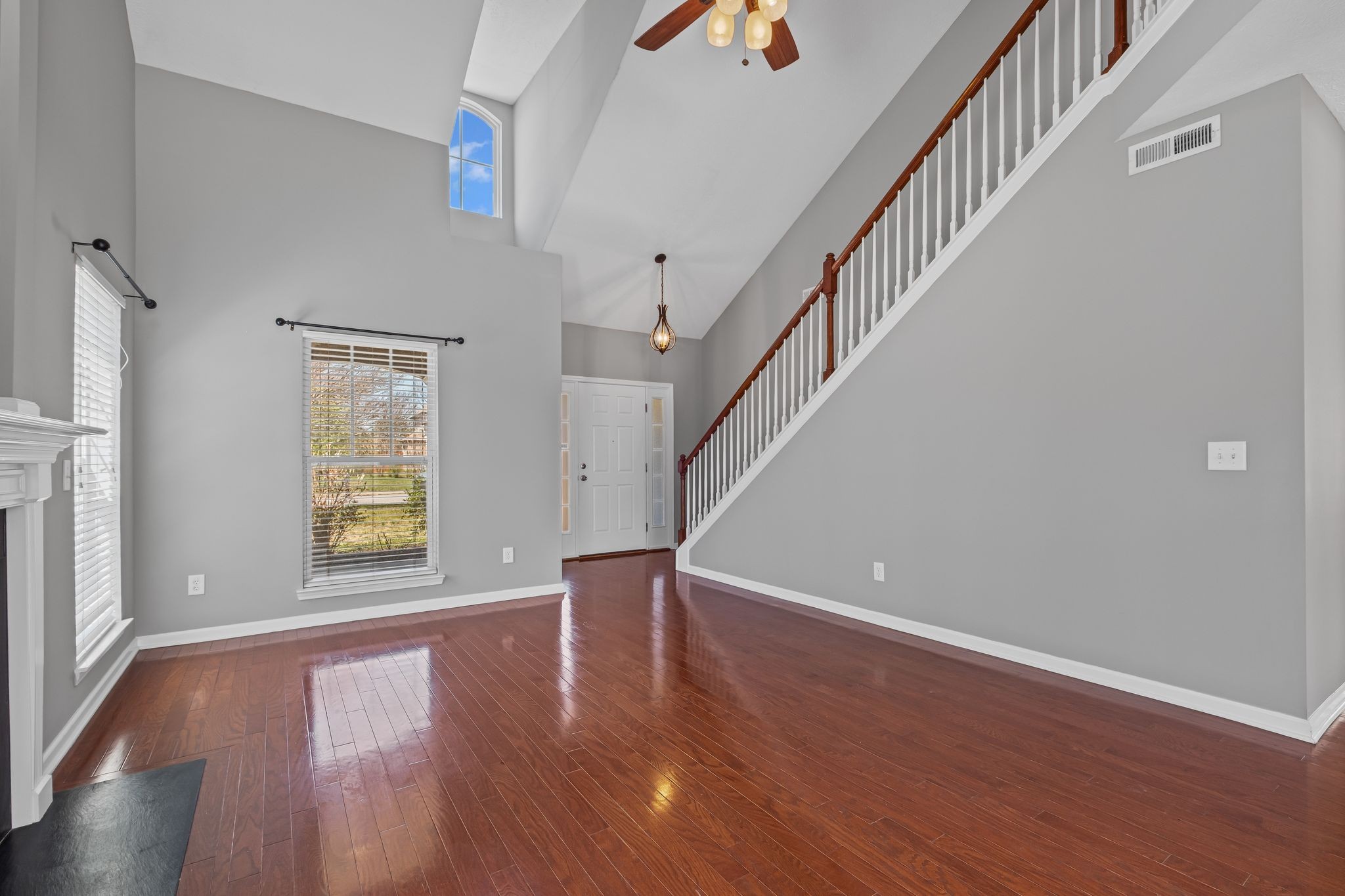 602 Pemberton Ct Property Photo 5