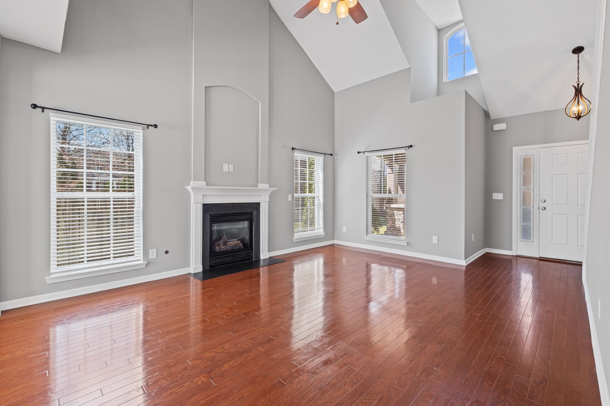 602 Pemberton Ct Property Photo 10