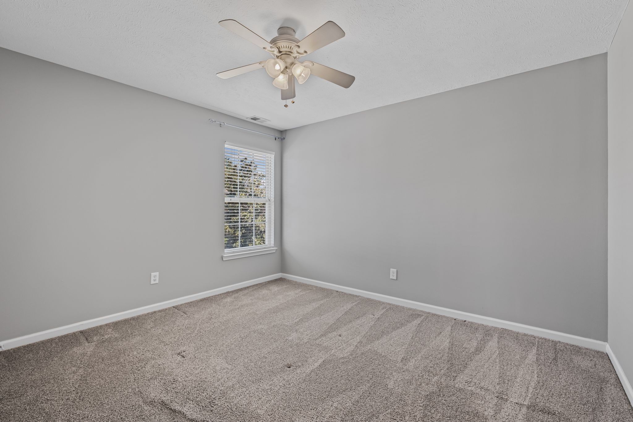 602 Pemberton Ct Property Photo 27