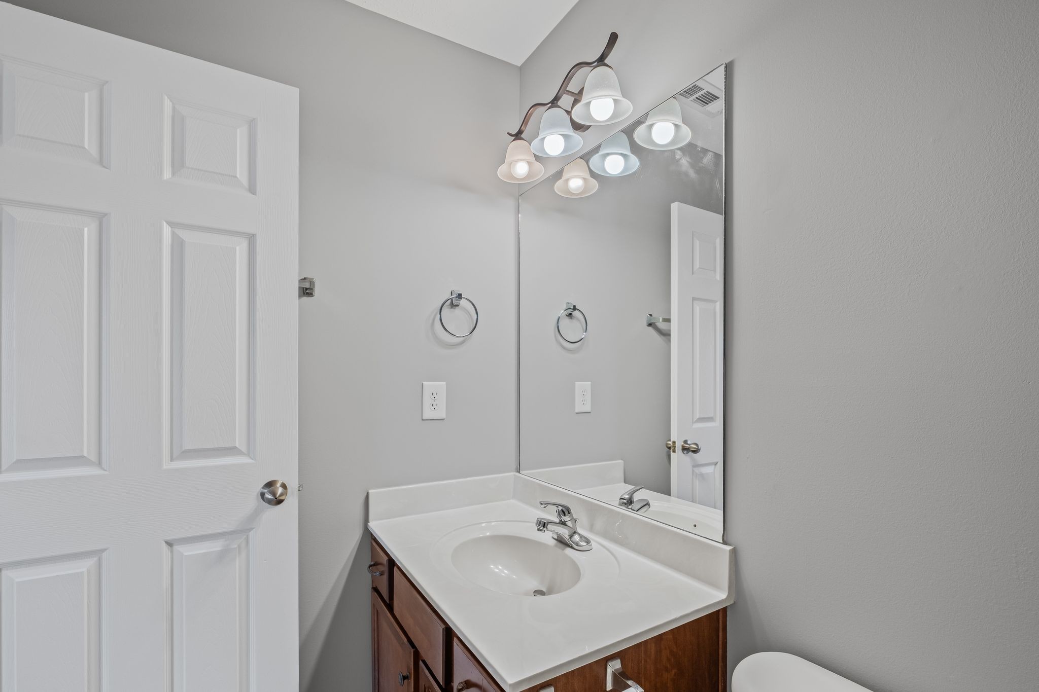 602 Pemberton Ct Property Photo 30