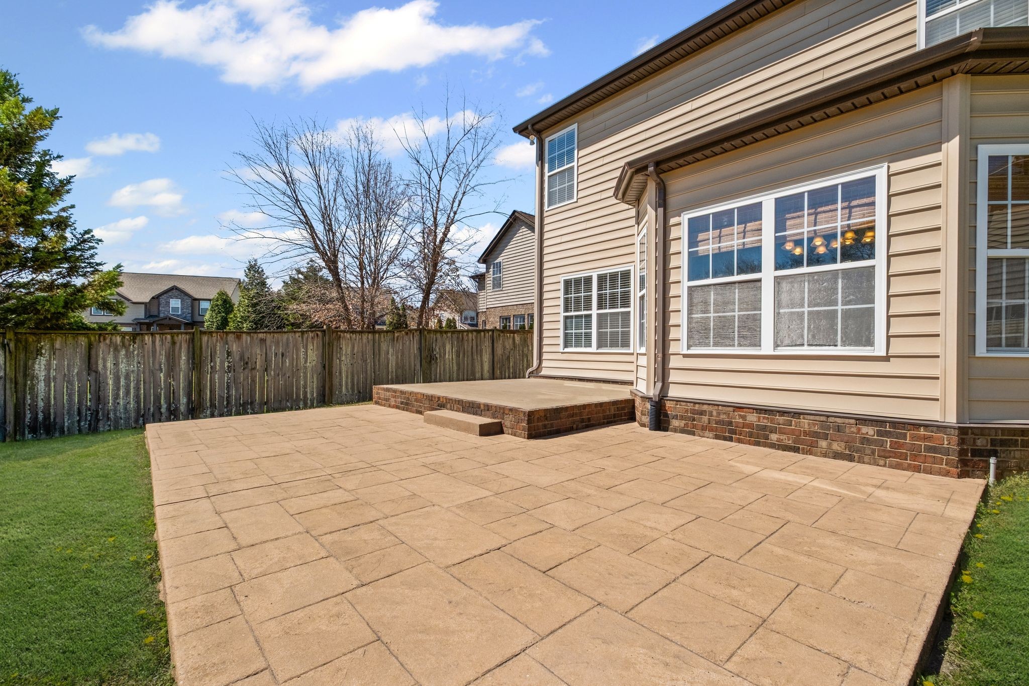 602 Pemberton Ct Property Photo 40