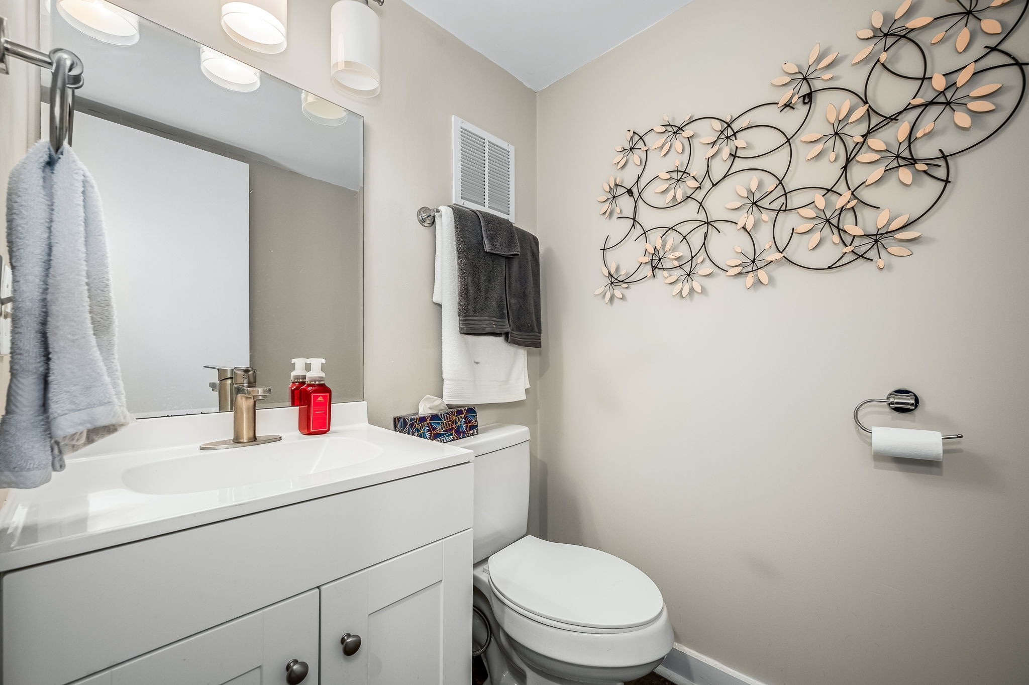 4958 Edmondson Pike Property Photo 17