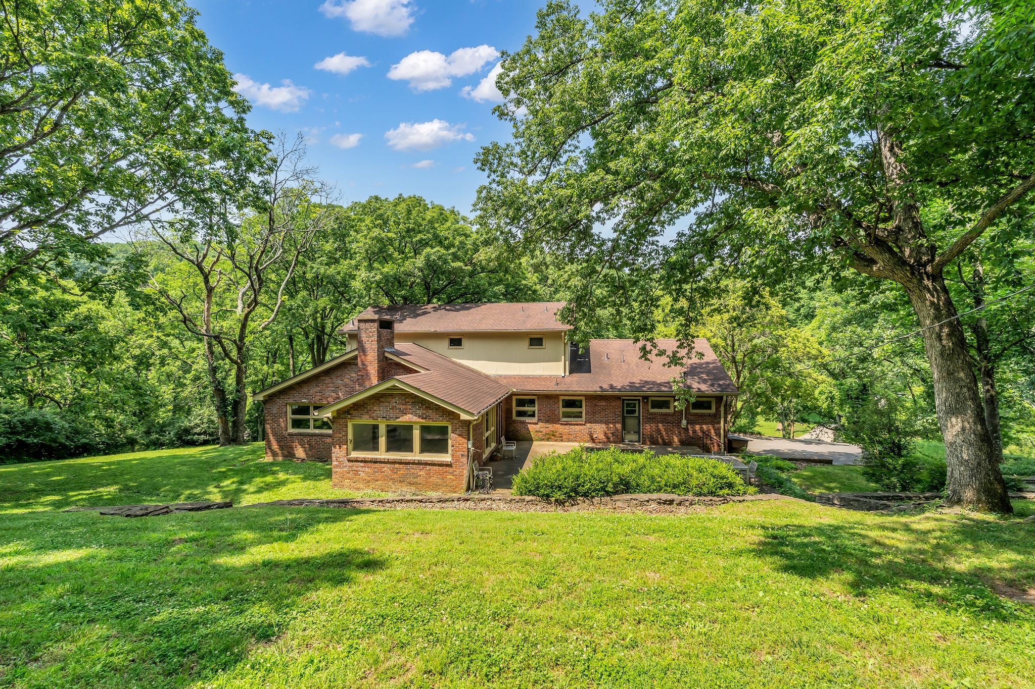 208 Vaughns Gap Rd Property Photo 41
