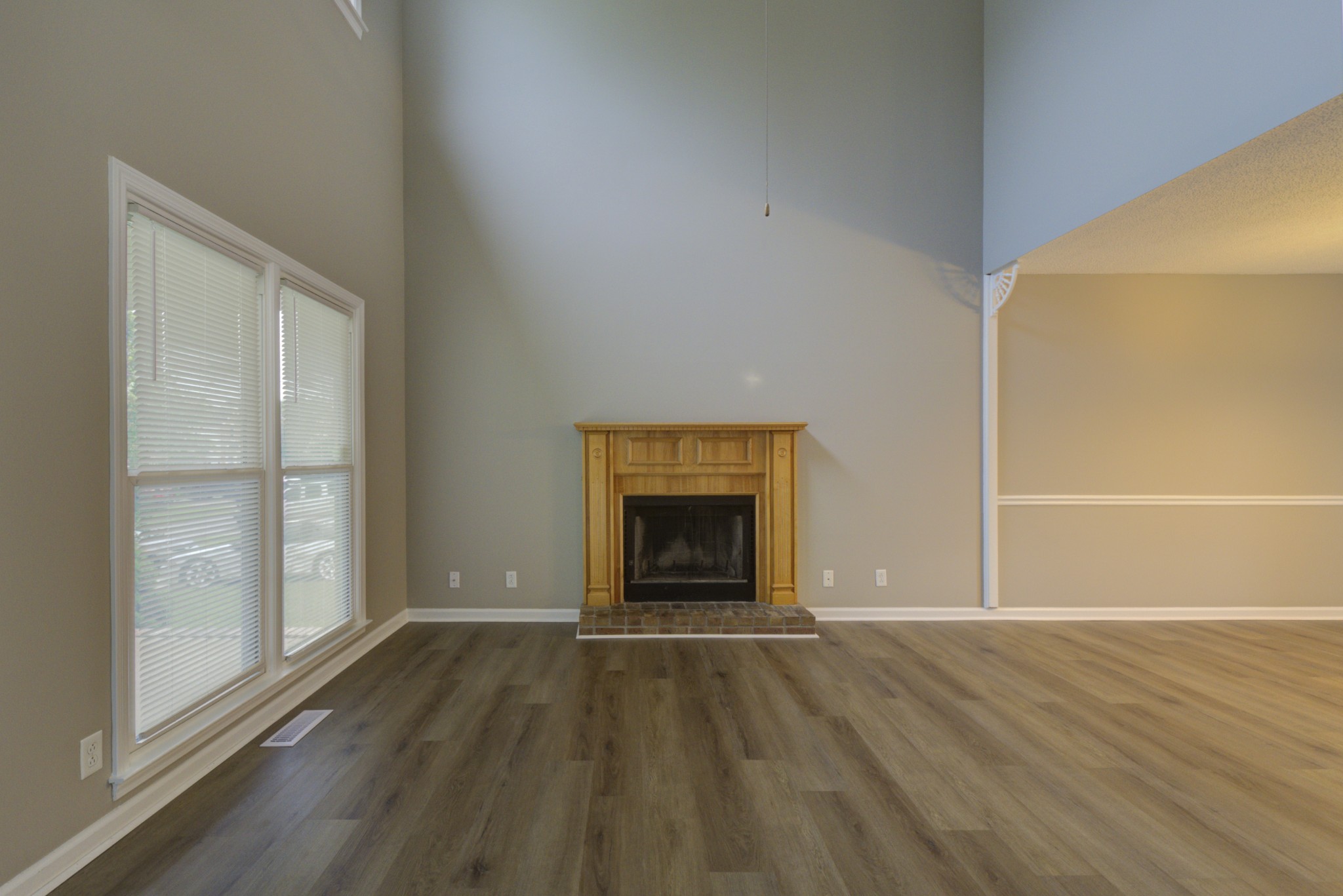 1237 Archwood Dr Property Photo 7