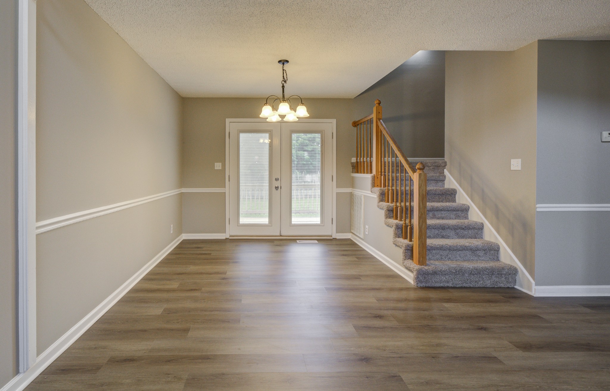 1237 Archwood Dr Property Photo 9