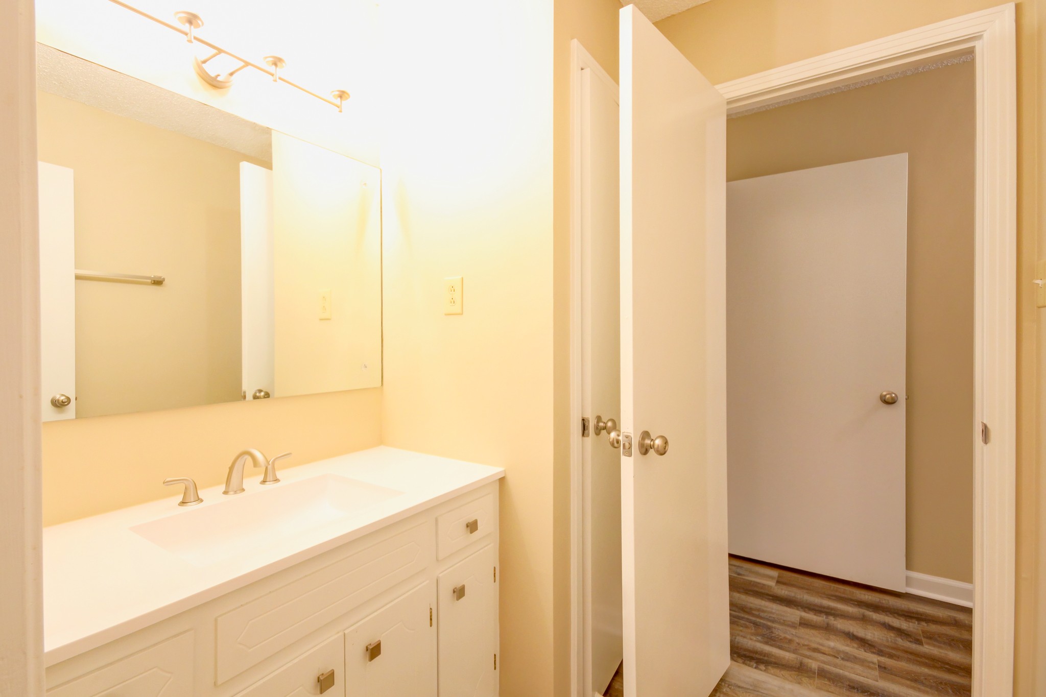 304 Ridgeland Dr Property Photo 27