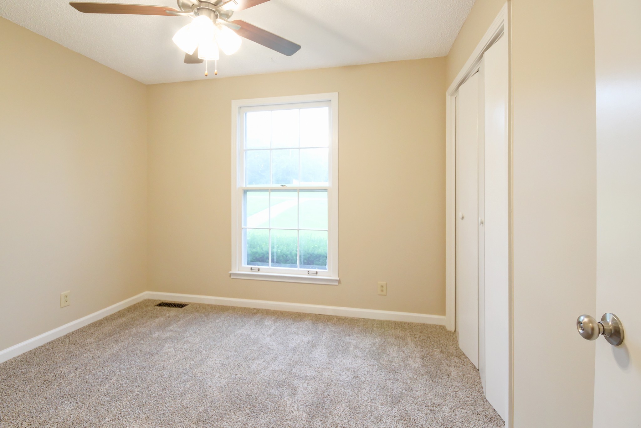 304 Ridgeland Dr Property Photo 29