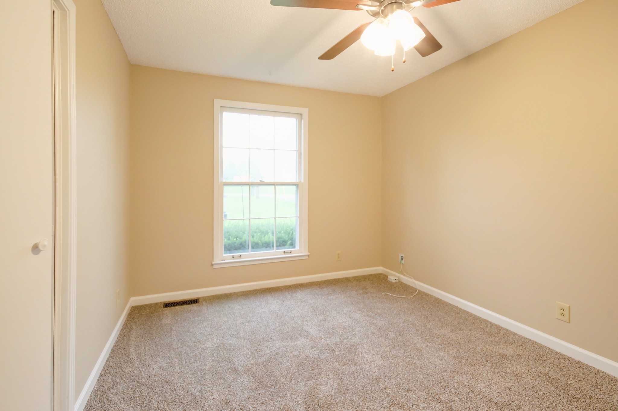 304 Ridgeland Dr Property Photo 34
