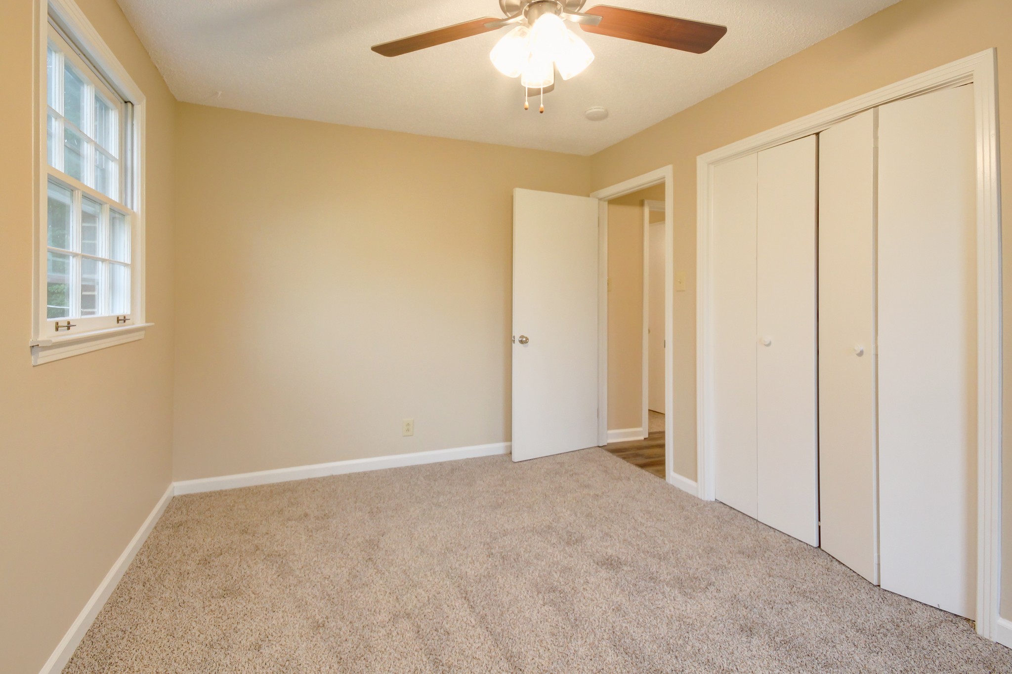 304 Ridgeland Dr Property Photo 36
